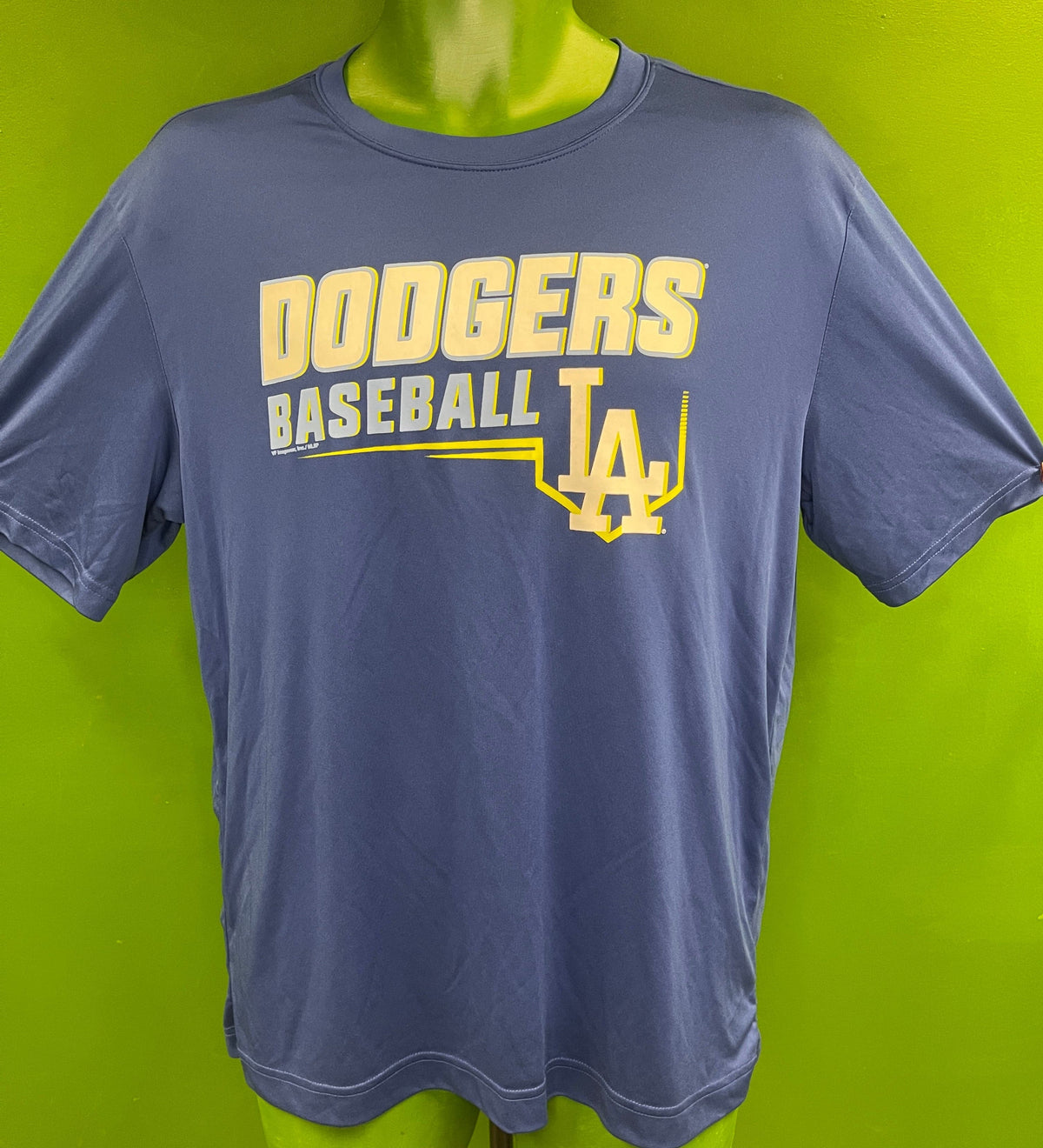 MLB Los Angeles Dodgers Wicking-Style T-Shirt Men's Medium