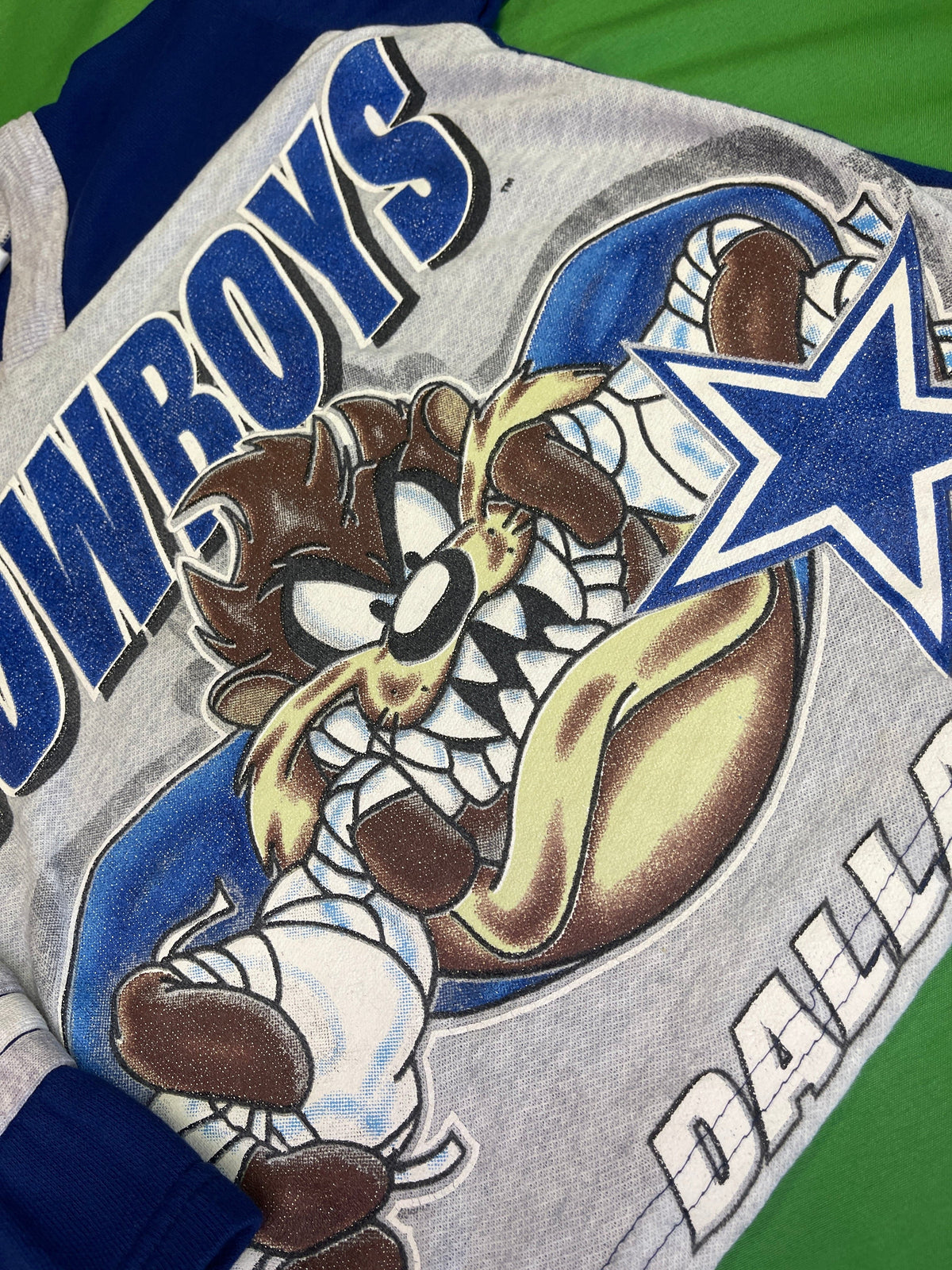 NFL Dallas Cowboys Vintage Tasmanian Devil Taz T-Shirt Youth X-Small 4-5