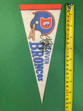 NFL Denver Broncos Vintage Mini Pennant SIGNED by Steve Watson #81