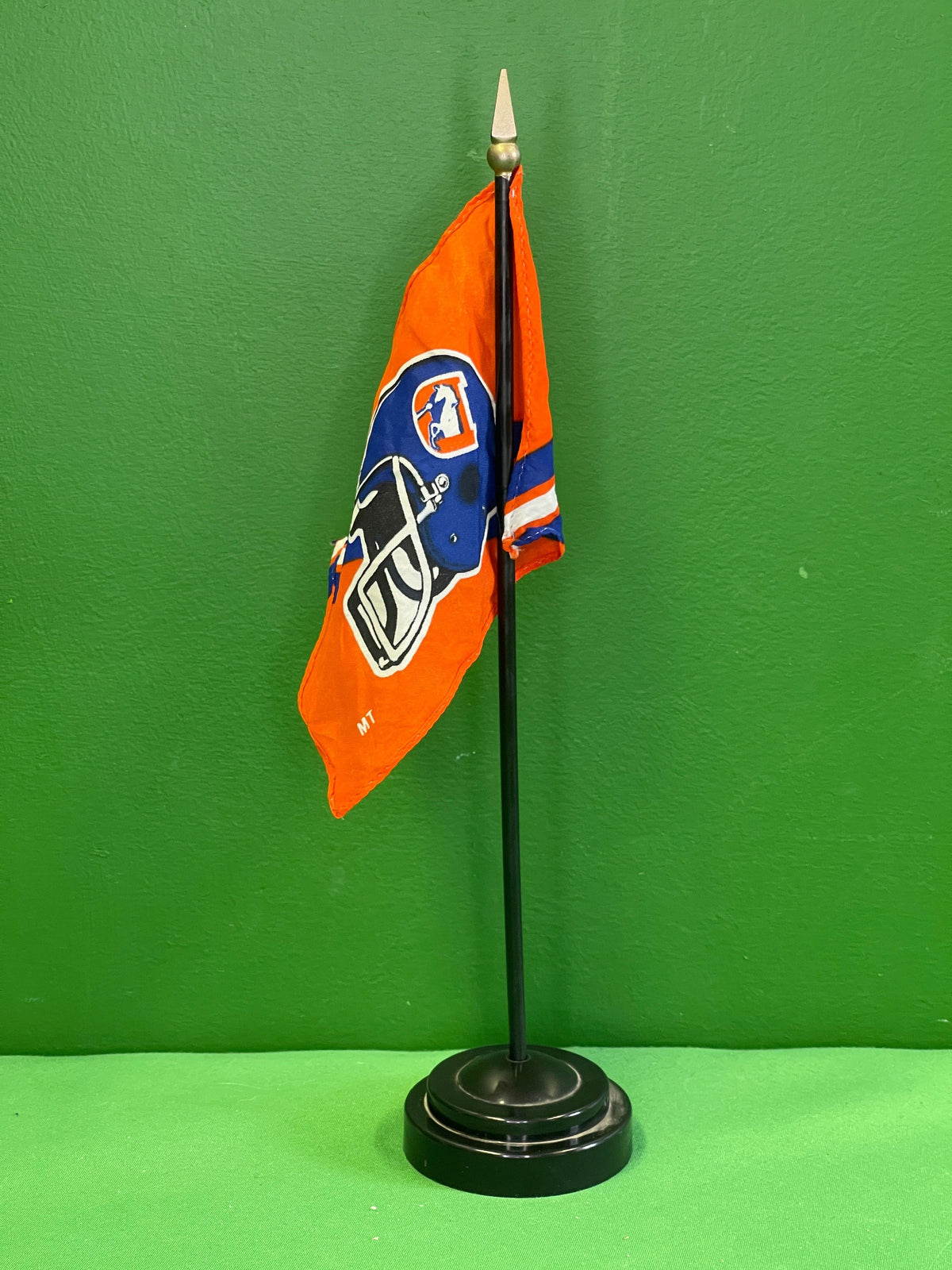 NFL Denver Broncos Vintage Desktop Flag w/ Base