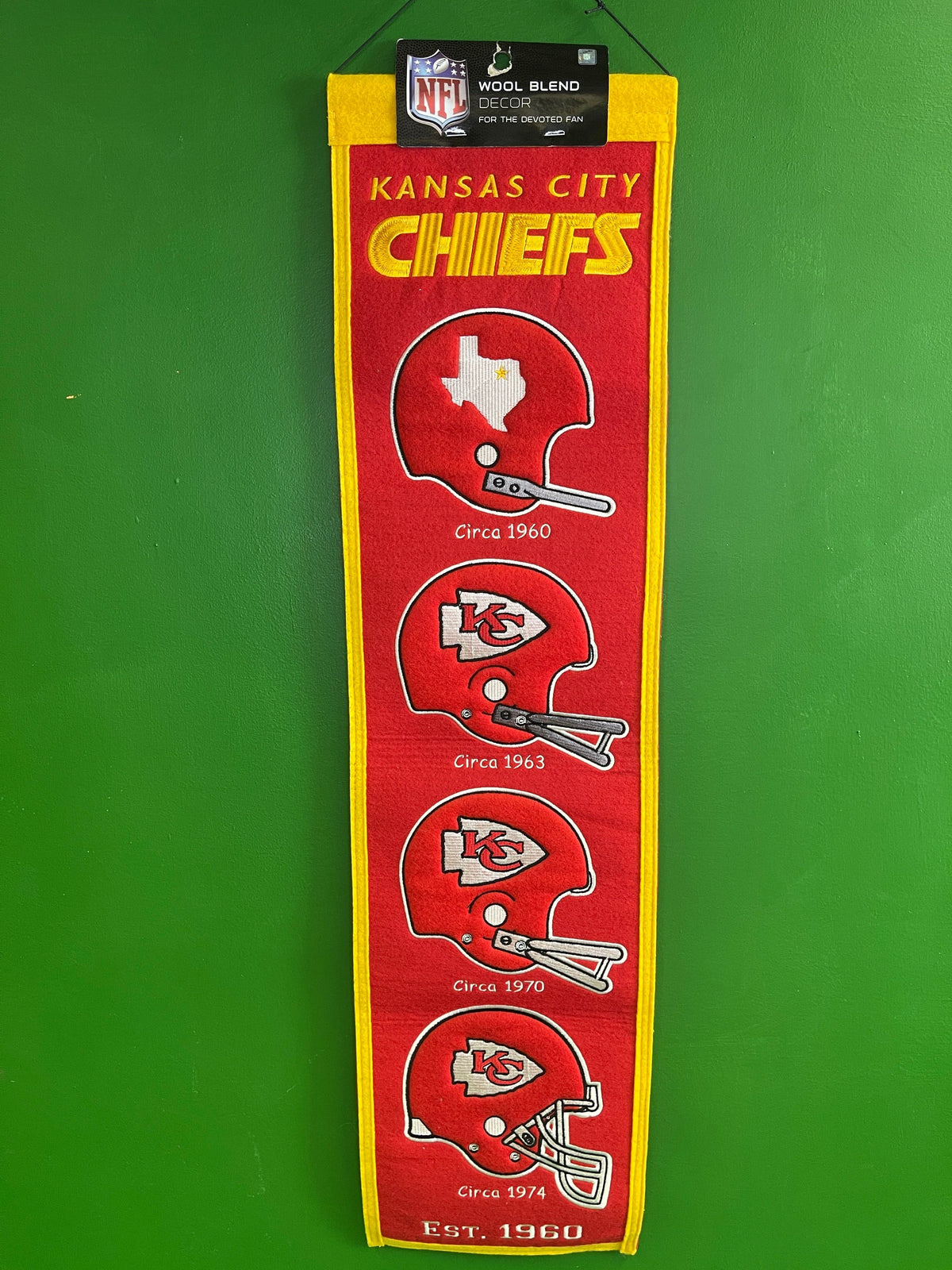 NFL Kansas City Chiefs 1960-Present Wool Helmets Fan Cave Wall Hanging NWT
