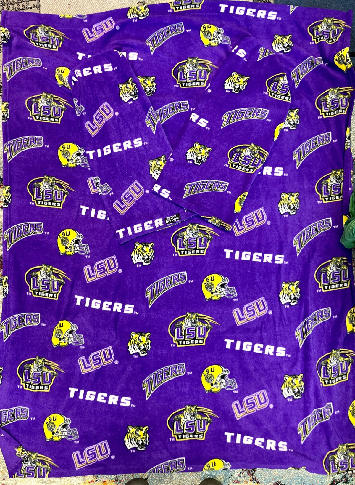 NCAA Louisiana State LSU Tigers Snuggie Blanket w/Arms