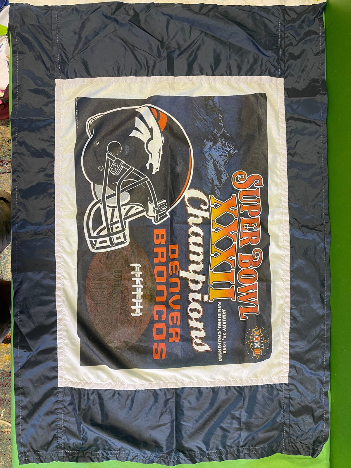 NFL Denver Broncos Super Bowl XXXII Champions Flag w/Grommets 42" x 27"