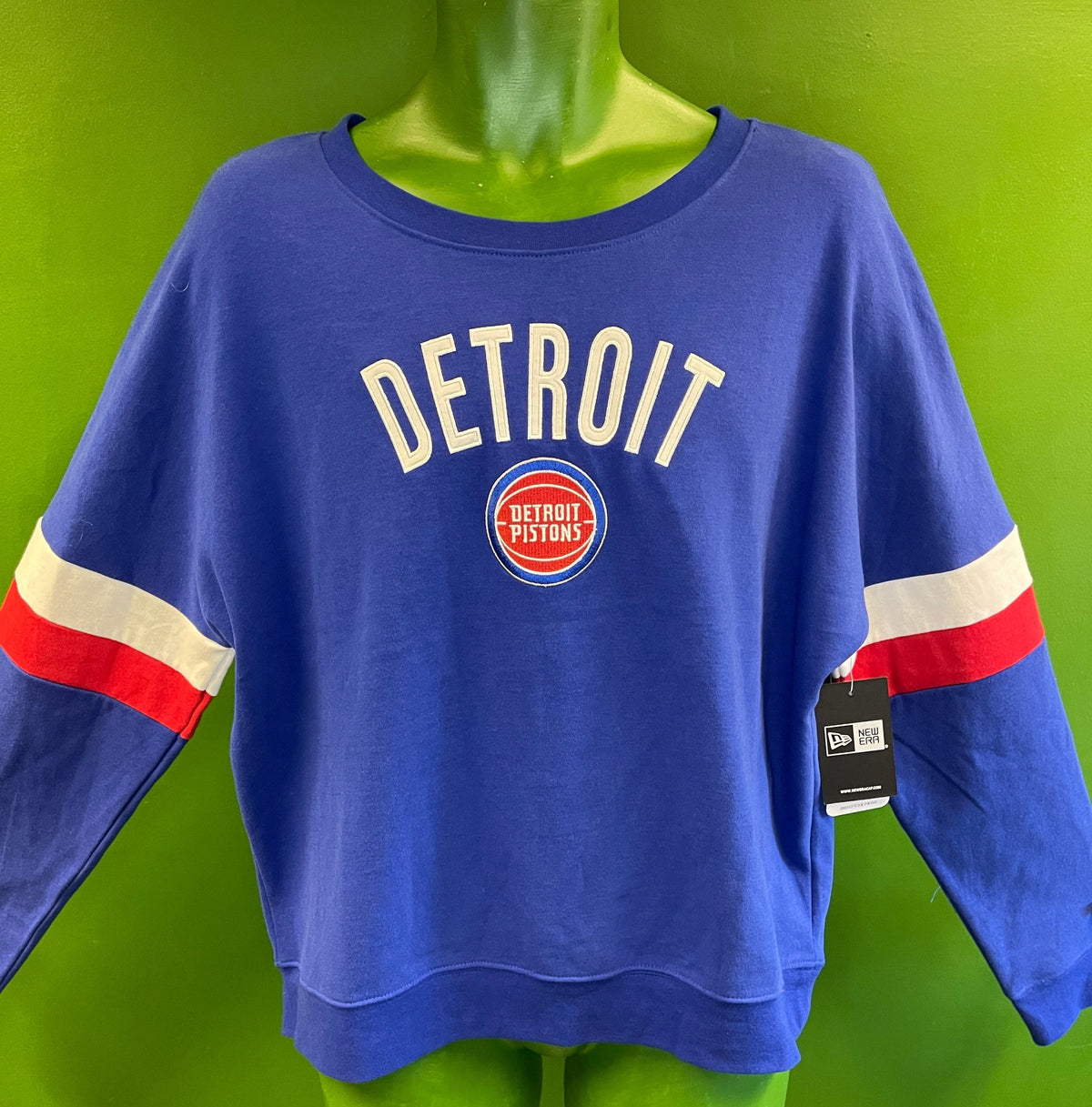 NBA Detroit Pistons New Era Blue Cropped Pullover Sweatshirt Women's Large NWT