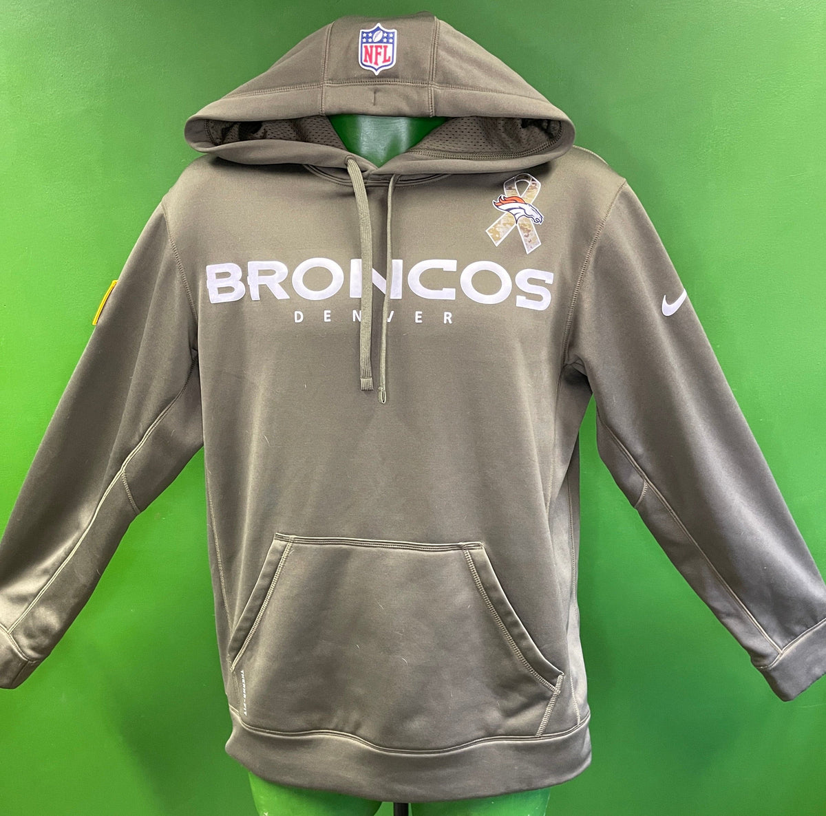 NFL Denver Broncos Therma-Fit Salute to Service Green Pullover Hoodie Men's Small
