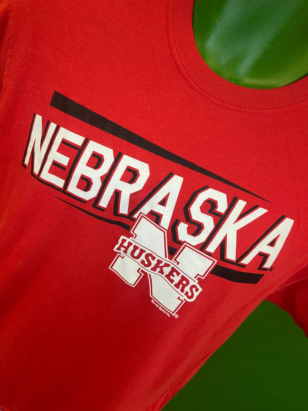 NCAA Nebraska Cornhuskers Bright Red T-Shirt Men's Medium