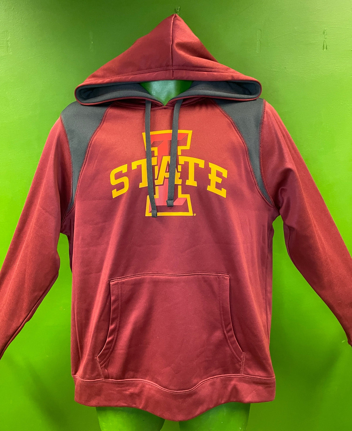 NCAA Iowa State Cyclones Russell Pullover Hoodie Youth 2X-Large 18-20