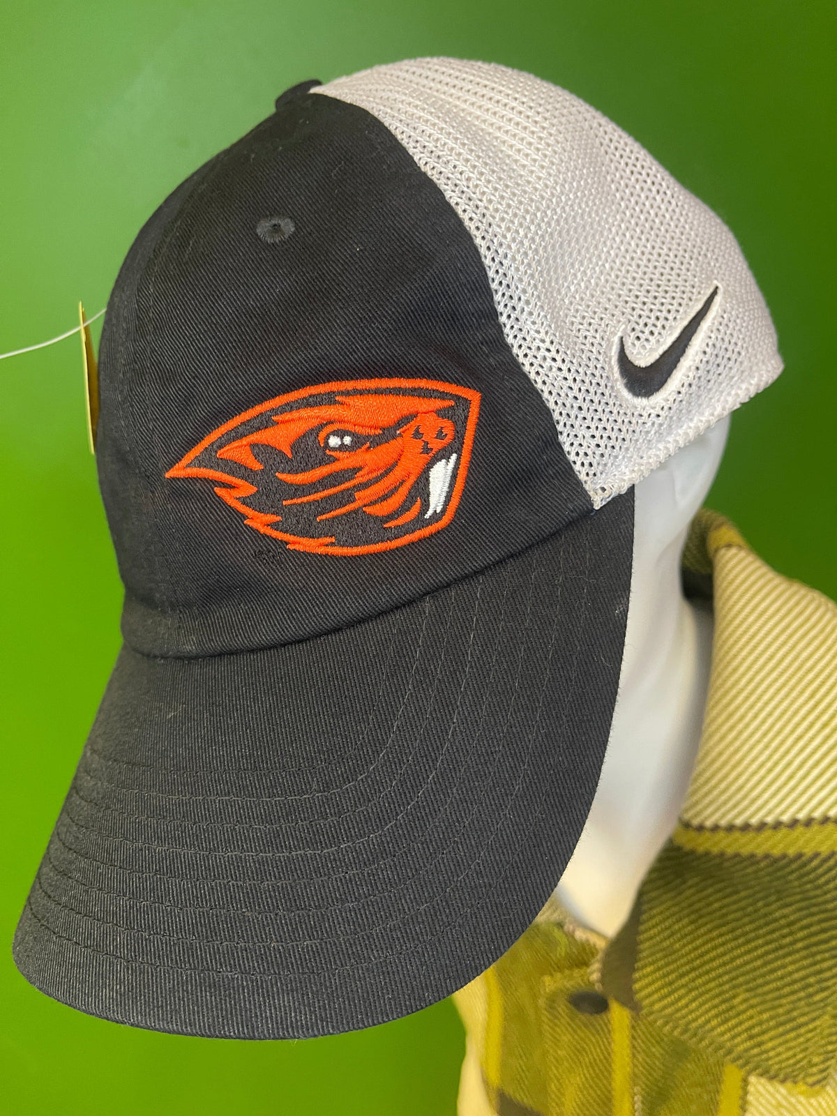NCAA Oregon State Beavers Mesh Back Strapback Hat/Cap OSFM