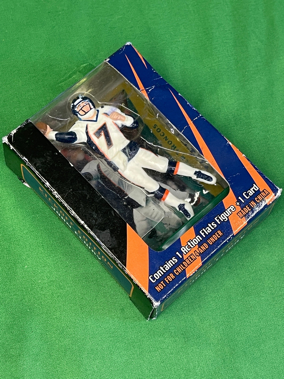 NFL Denver Broncos John Elway #7 Topps Vintage Action Flats Figure & Card NWT