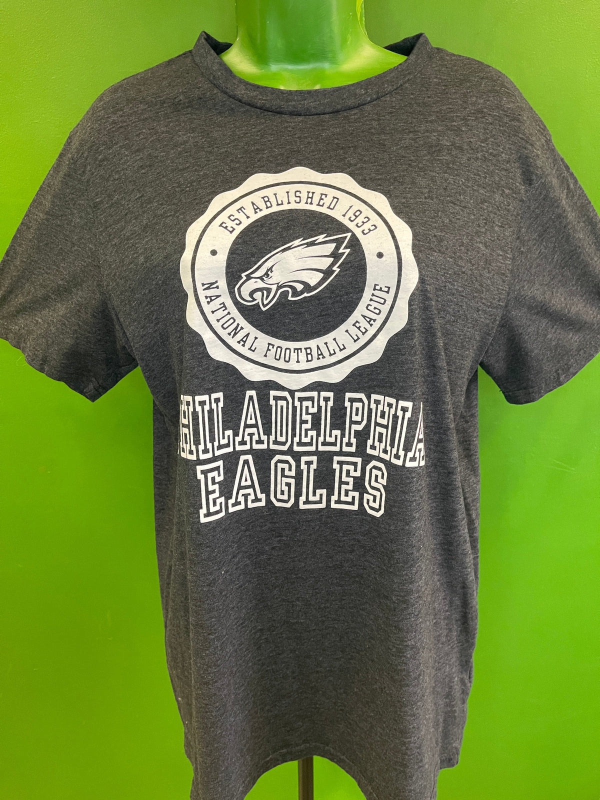 NFL Philadelphia Eagles Hands High Dark Charcoal T-Shirt Men's Medium