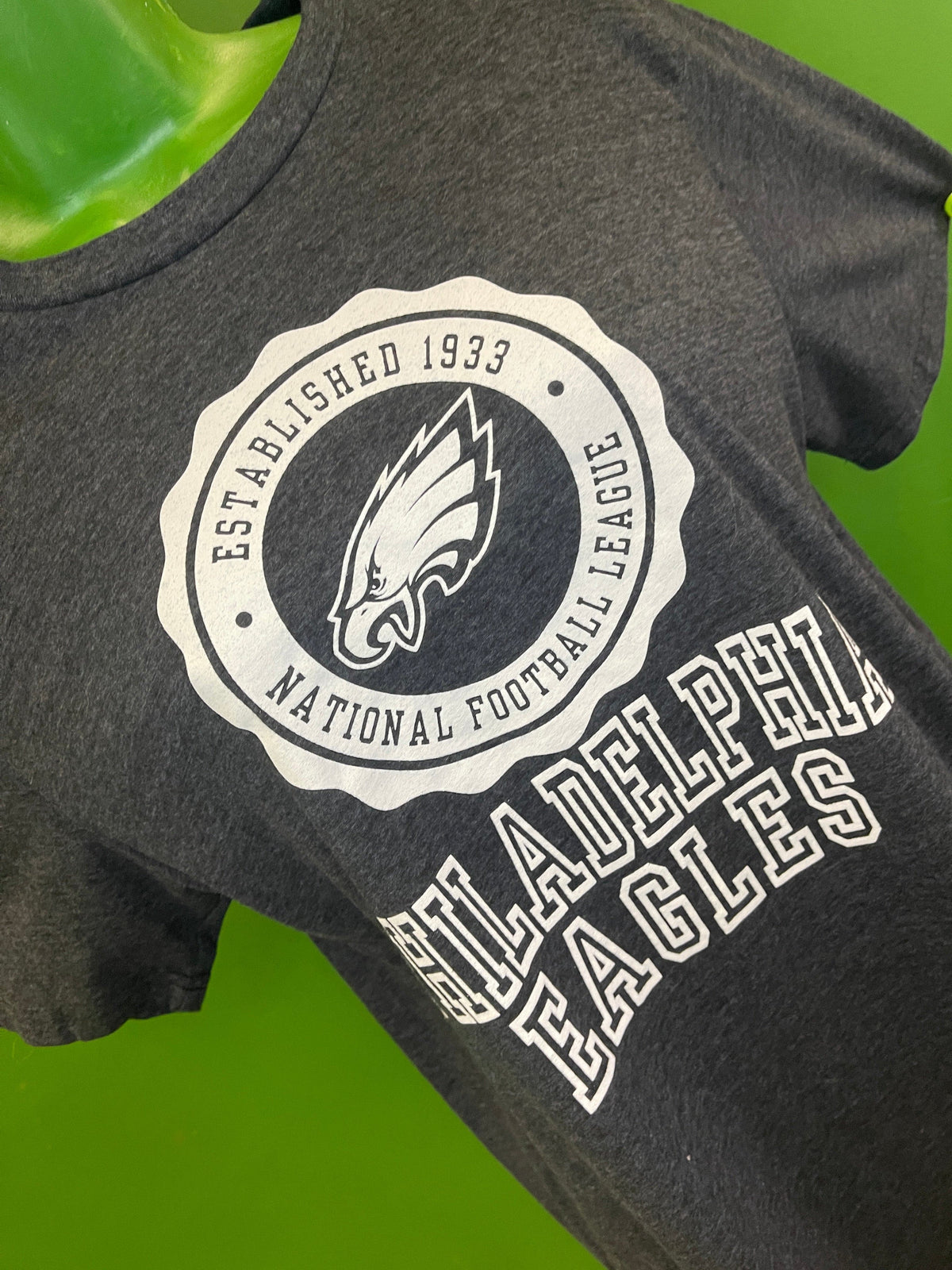 NFL Philadelphia Eagles Hands High Dark Charcoal T-Shirt Men's Medium