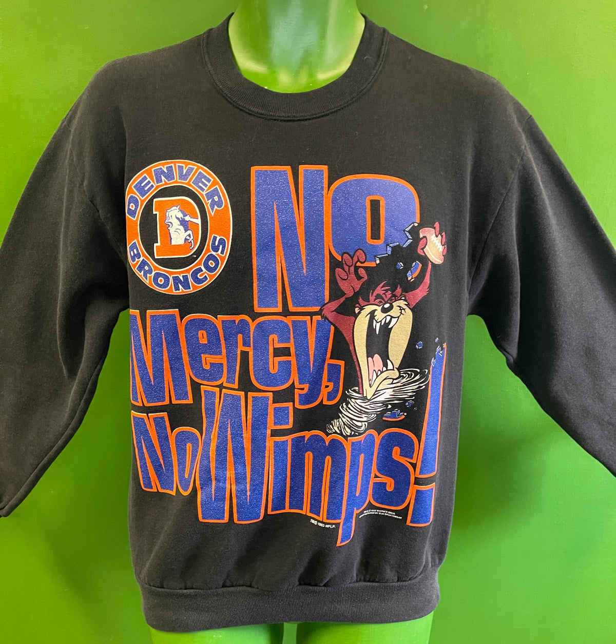 NFL Denver Broncos Vintage Tasmanian Devil Taz Sweatshirt Men's Medium