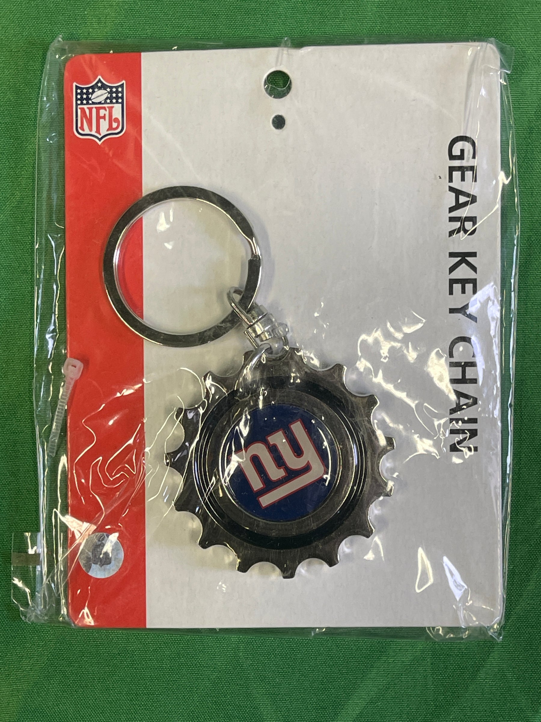 NFL New York Giants Gear Shaped Key Ring Keychain NWT