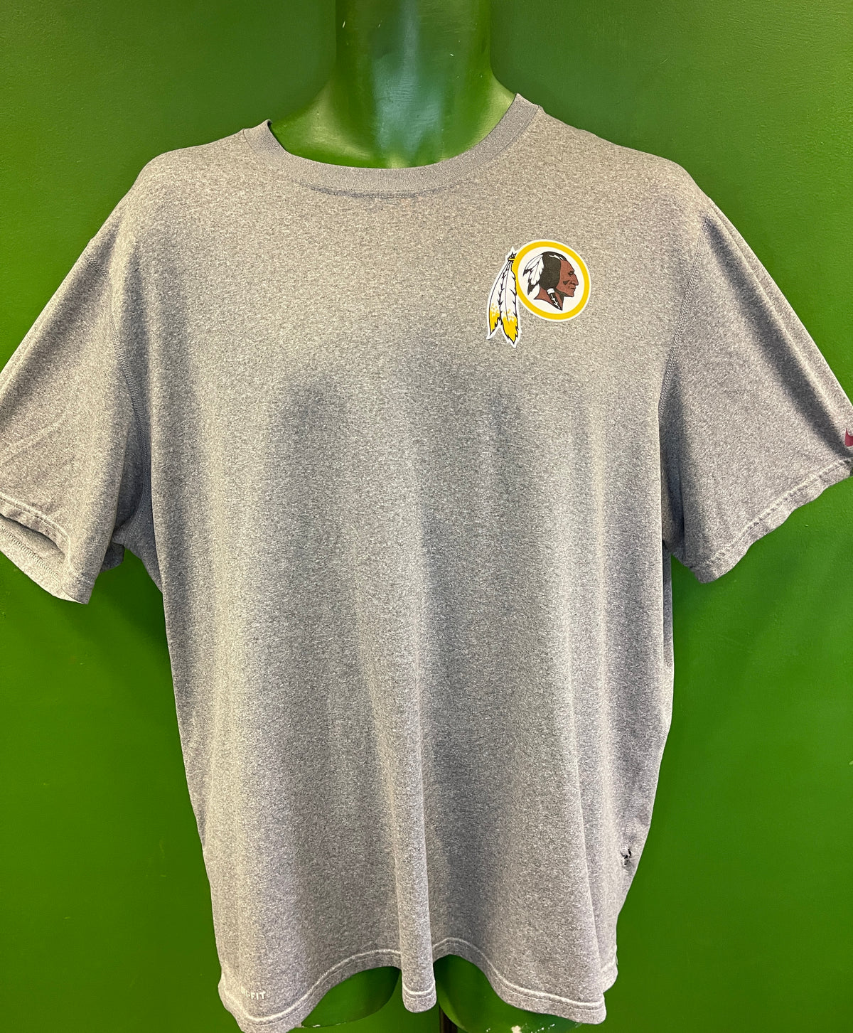 NFL Washington Commanders (Redskins) Dri-Fit T-Shirt Men's X-Large