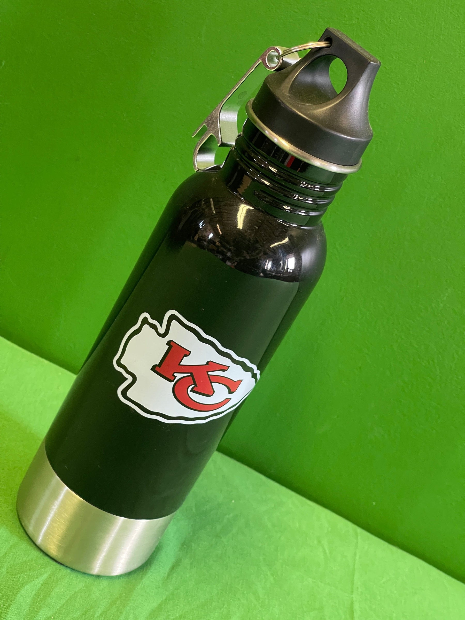 NFL Kansas City Chiefs Aluminium Bottle Chiller w/Opener NWOT