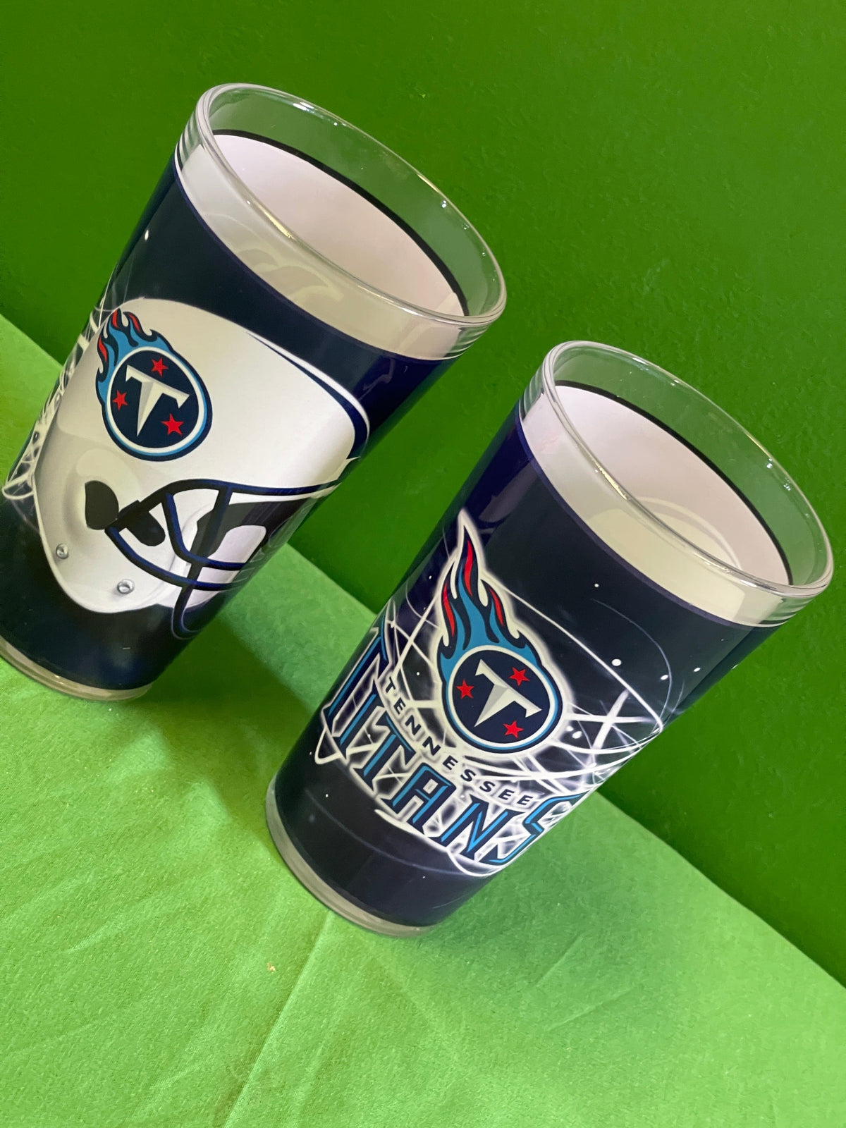 NFL Tennessee Titans Licensed Set of 2 16 oz Pint Glasses/Tumblers NWT