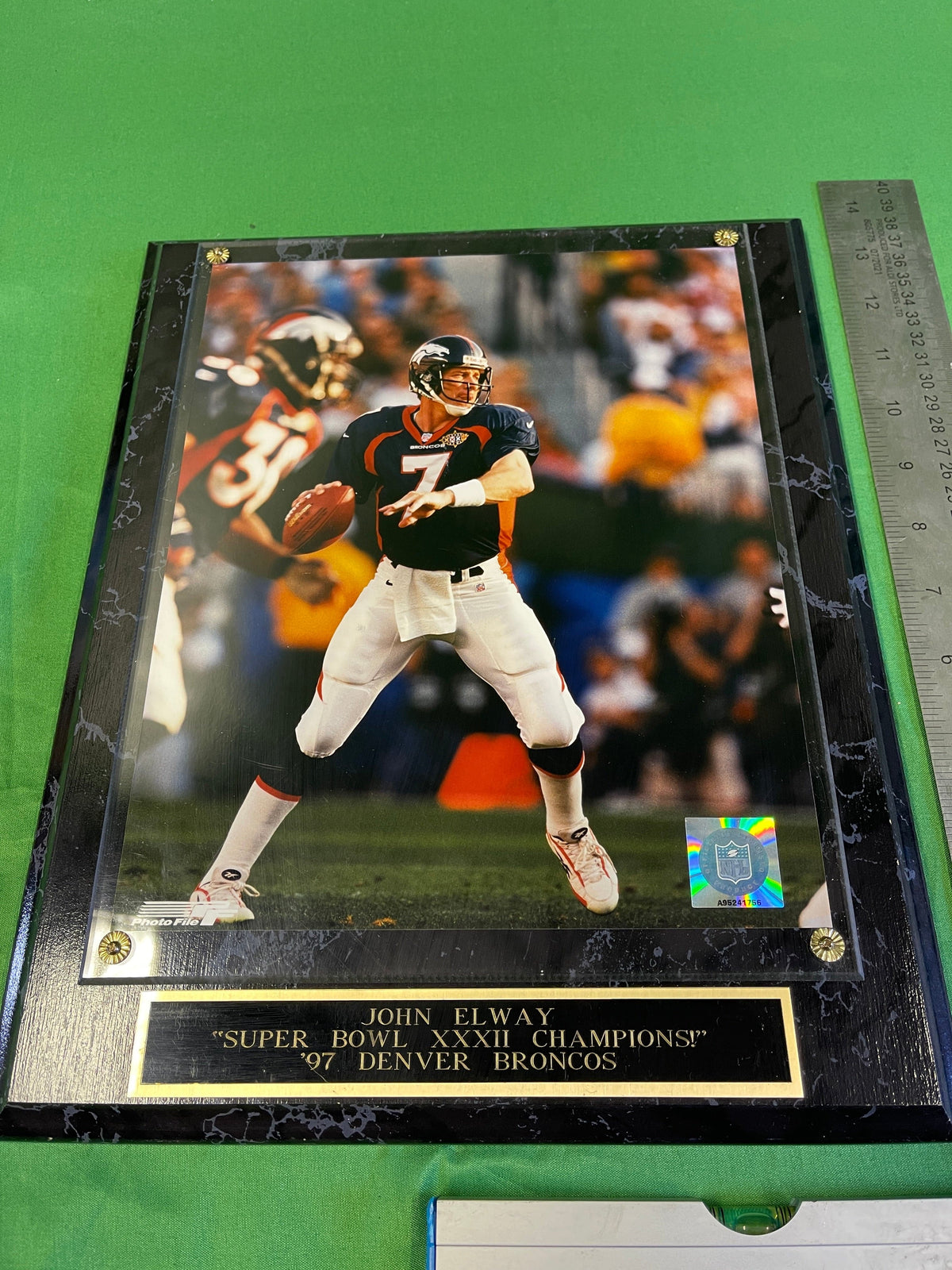 NFL Denver Broncos John Elway #7 Super Bowl XXXII Commemorative Photo Plaque