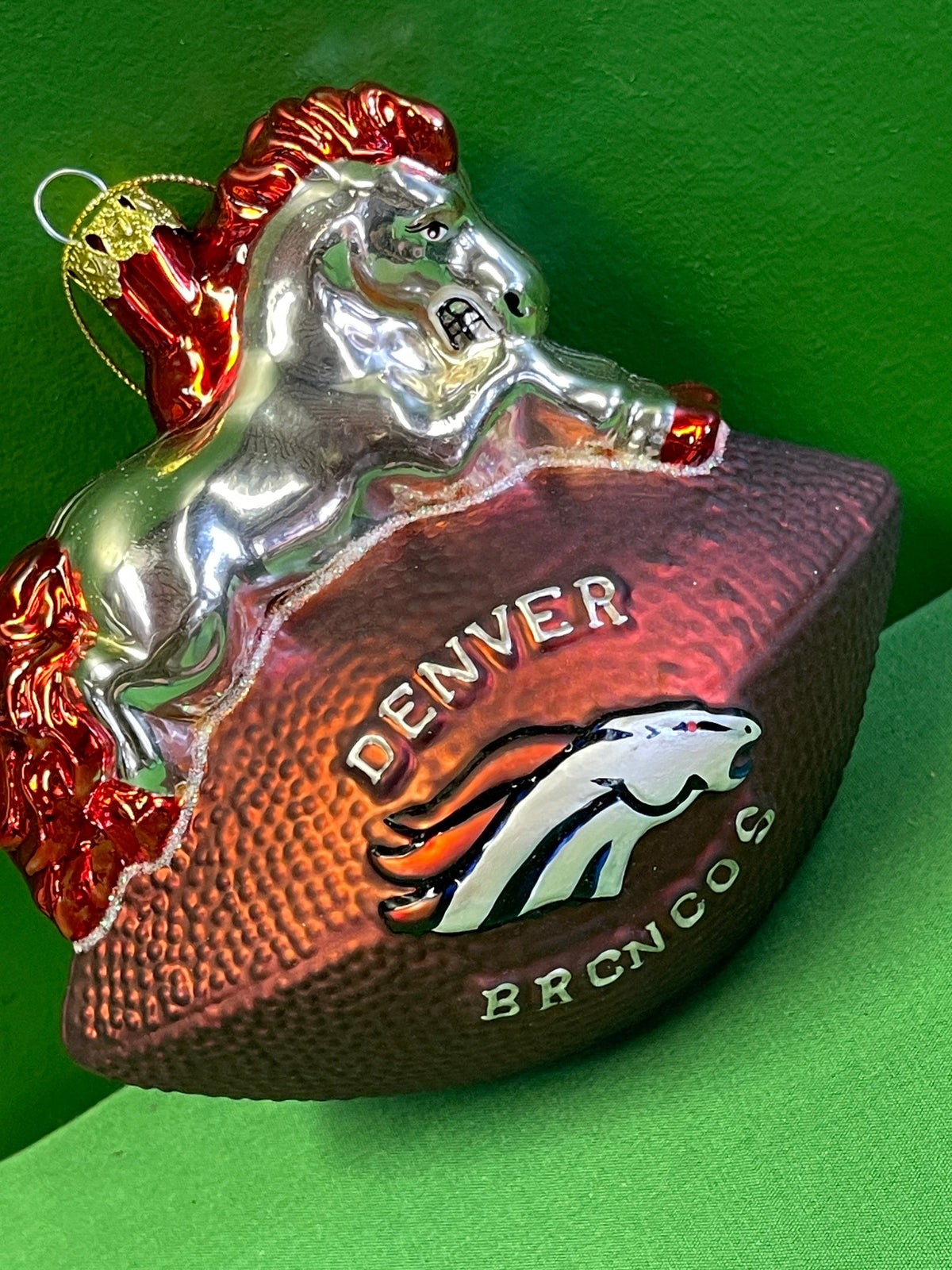 NFL Denver Broncos Scottish Glass Christmas Ornament w/Box