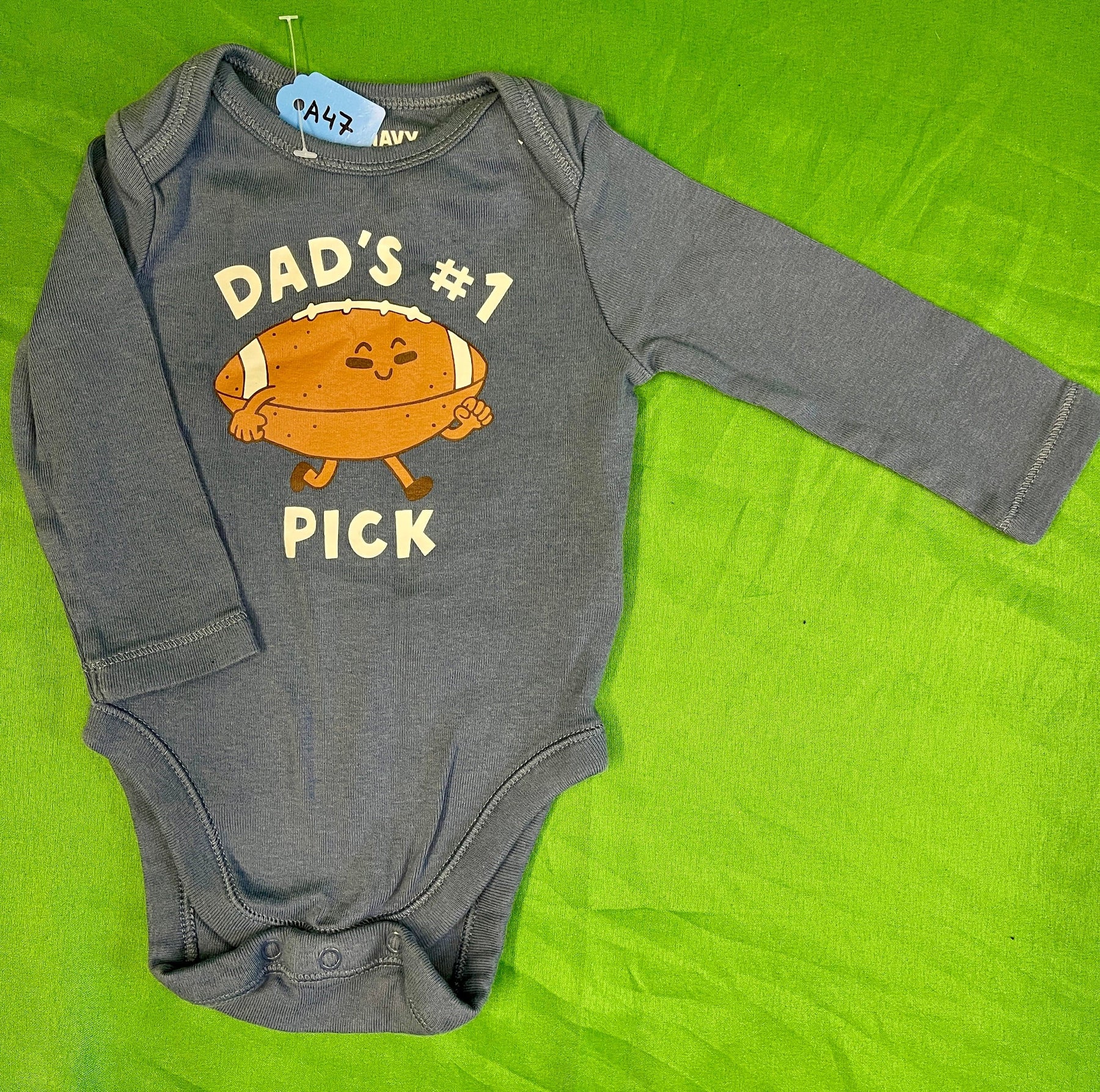 American Football Old Navy "Dad's #1 Draft Pick" L/S Bodysuit/Vest 0-3 Months