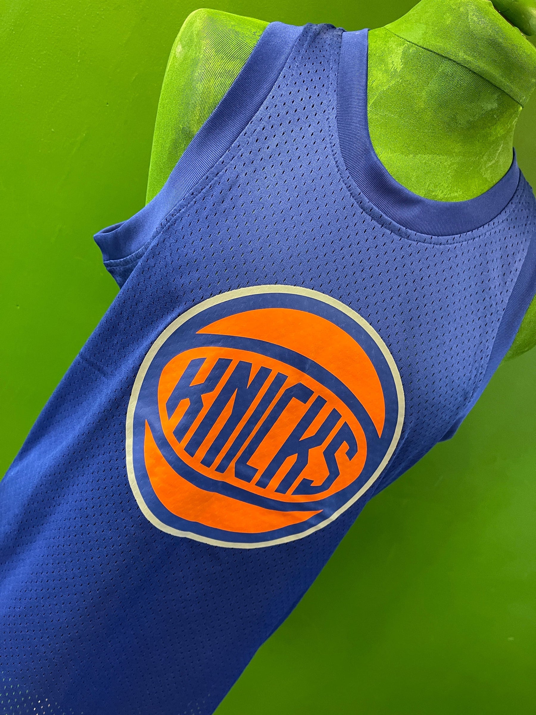 NBA New York Knicks Frank Ntilikina #11 Mesh Basketball Jersey Men's Medium NWT