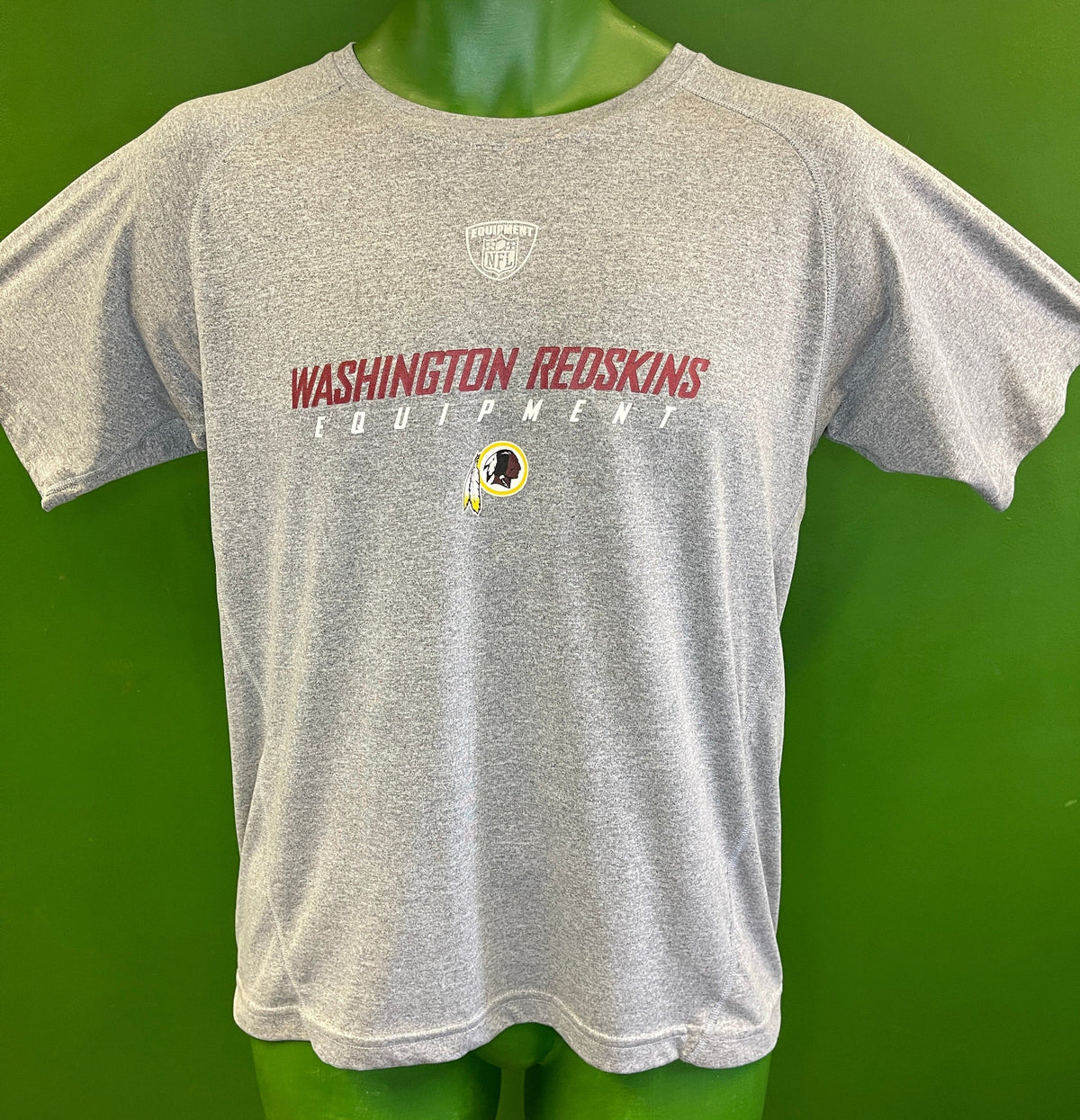 NFL Washington Commanders (Redskins) On Field T-Shirt Youth Large 14-16