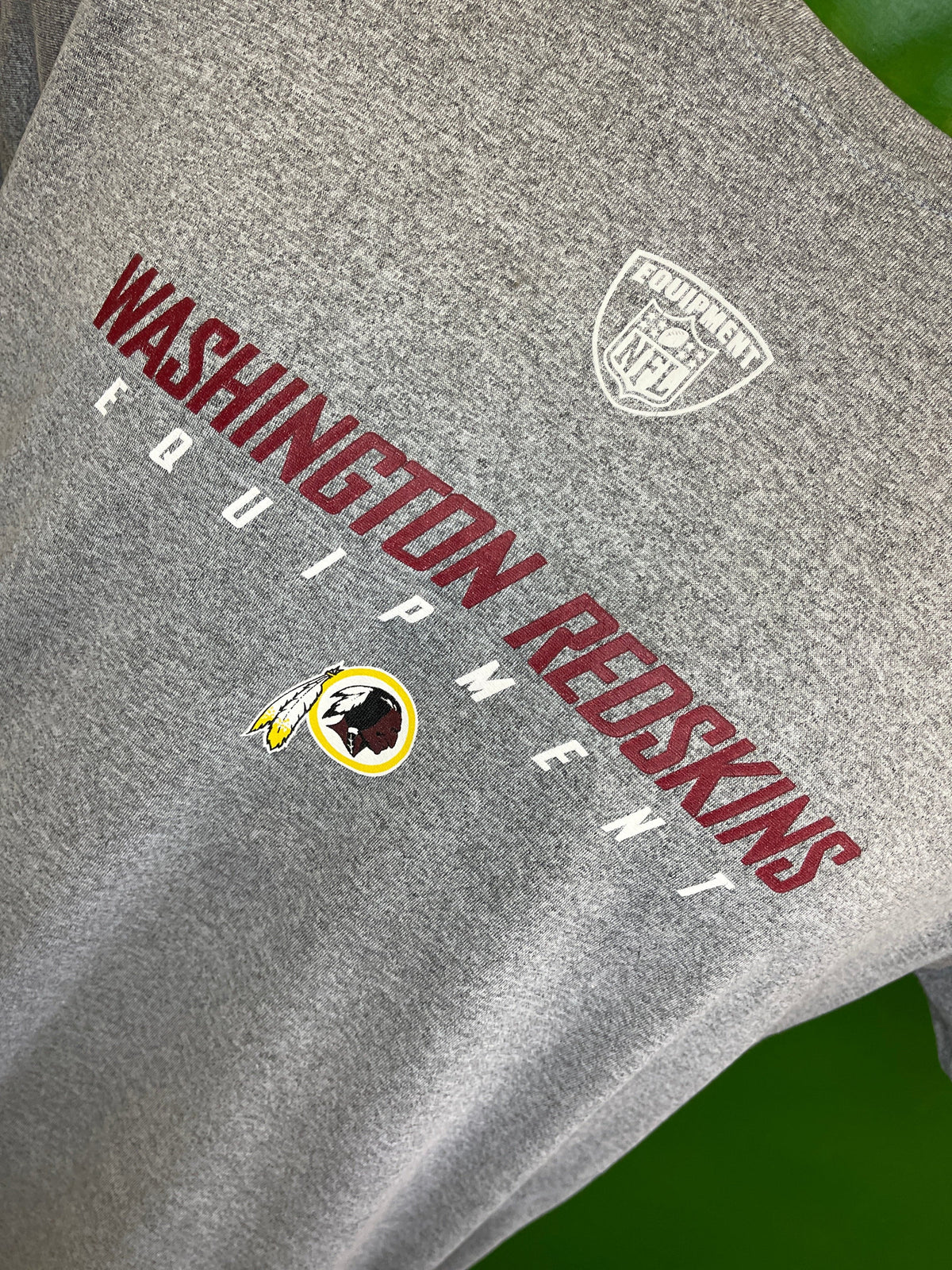 NFL Washington Commanders (Redskins) On Field T-Shirt Youth Large 14-16