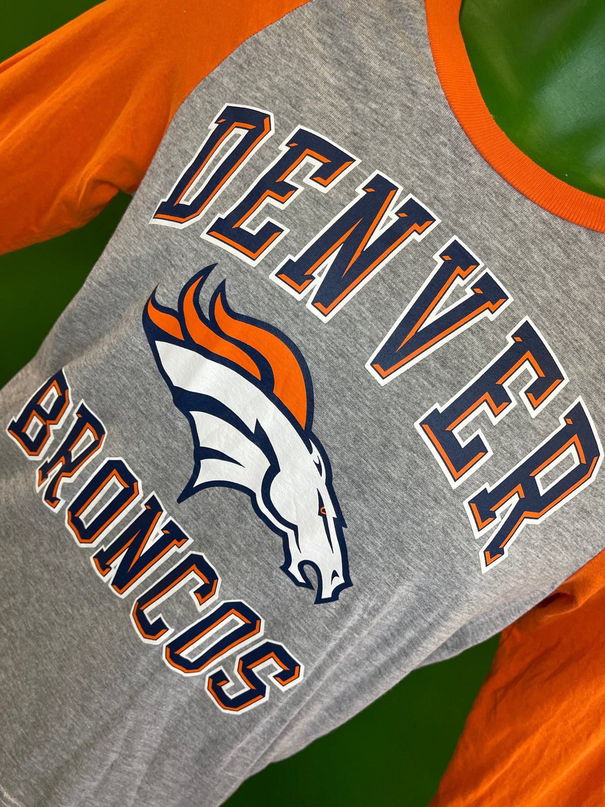 NFL Denver Broncos Raglan L/S T-Shirt Youth Large 14-16