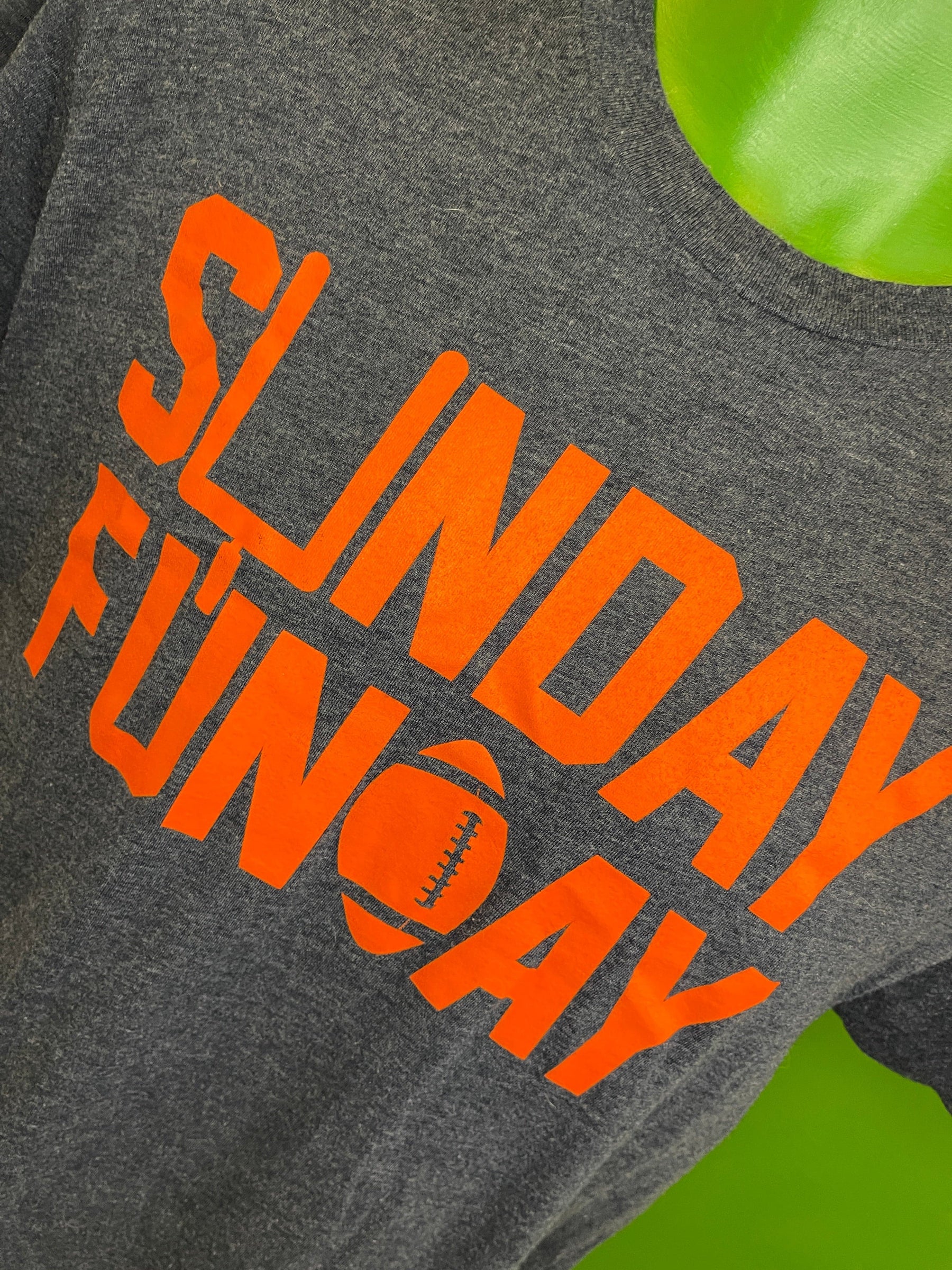 American Football "Sunday Funday" T-Shirt Men's Small