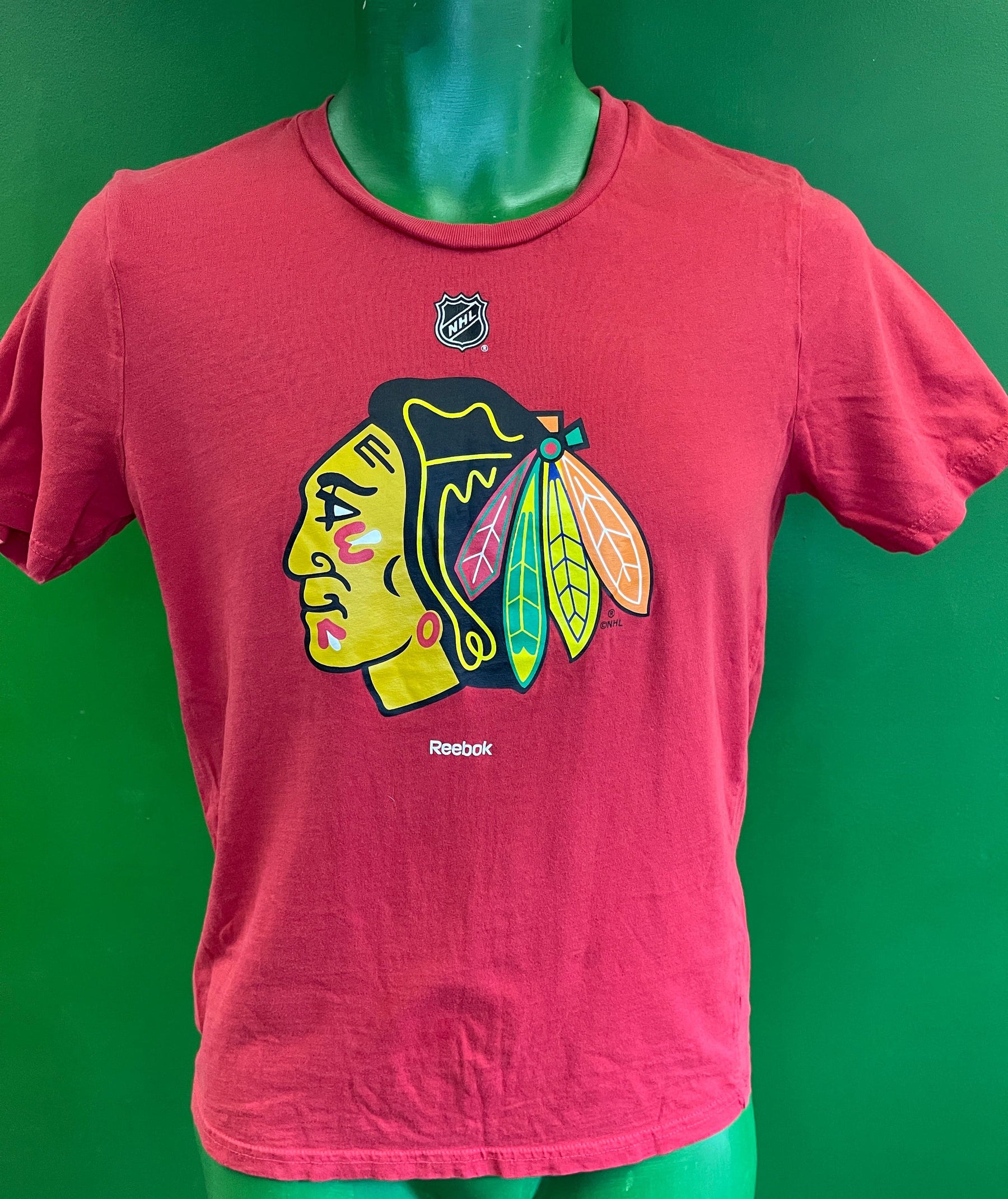 NHL Chicago Blackhawks 100% Cotton T-Shirt Youth Large 14-16