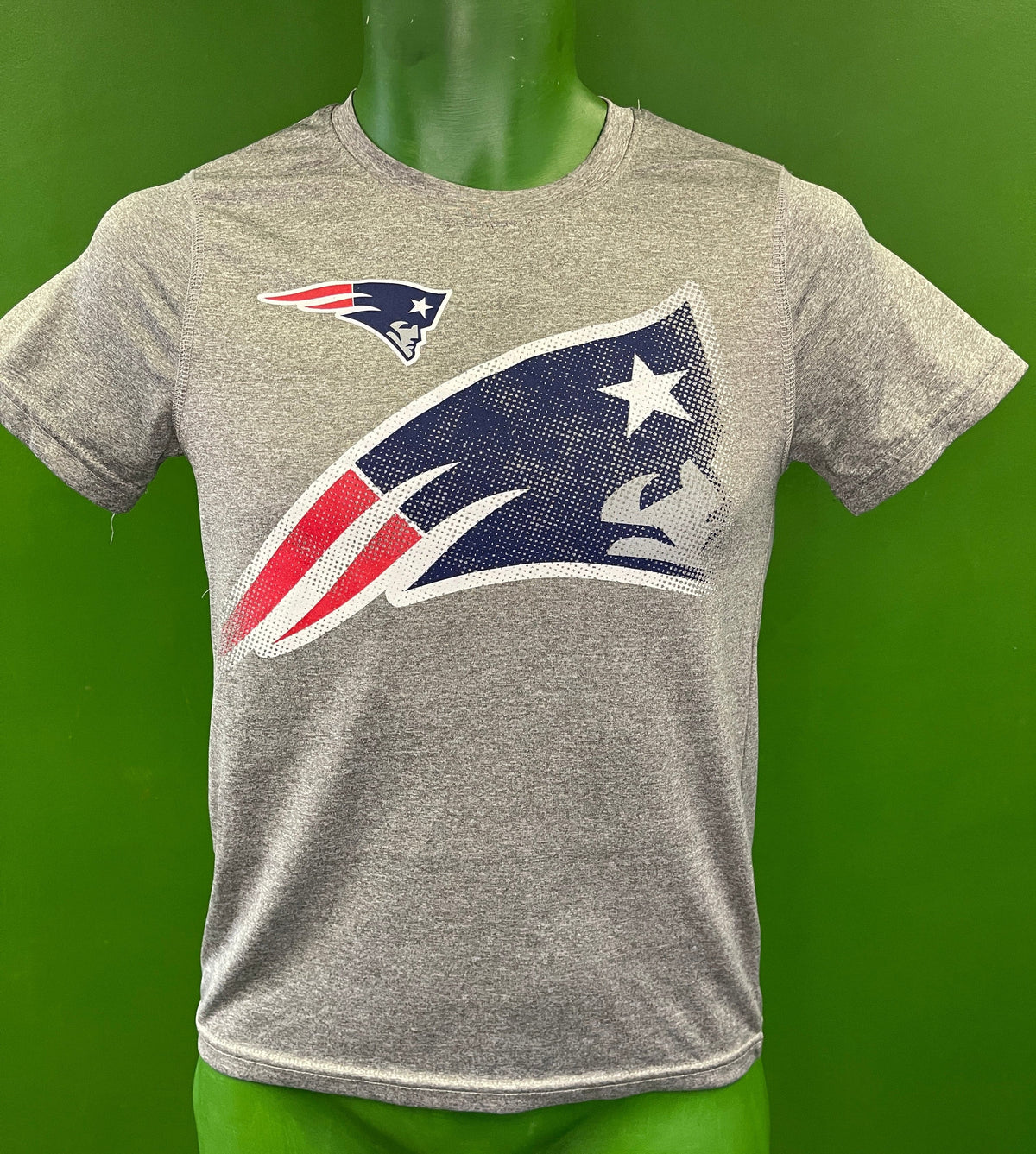 NFL New England Patriots Heathered Grey T-Shirt Youth Medium 10-12