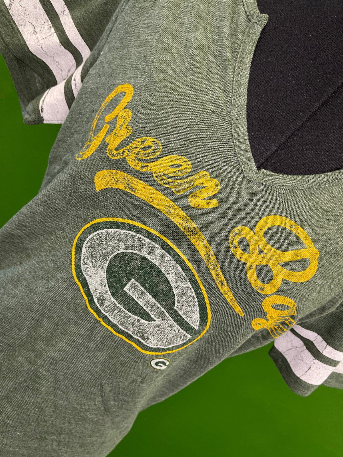 NFL Green Bay Packers Majestic V-Neck T-Shirt Women's Medium