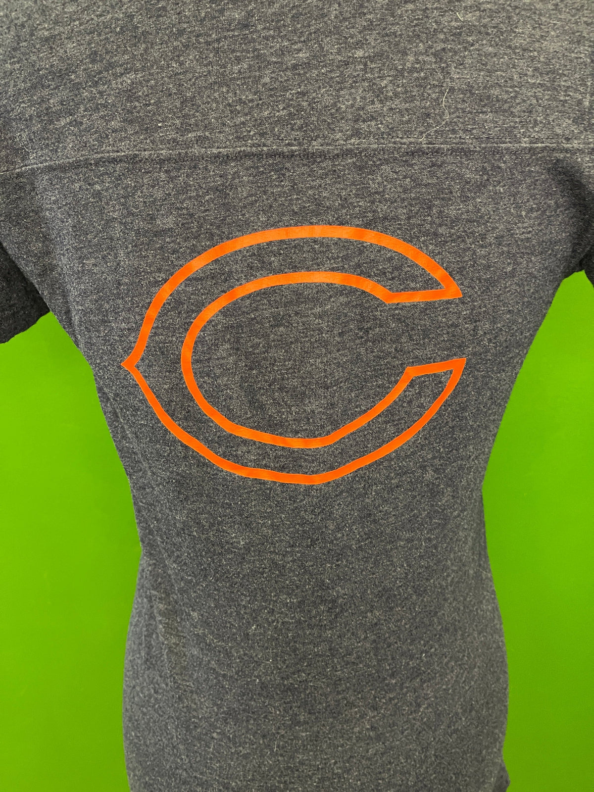 NFL Chicago Bears V-Neck T-Shirt Women's Small