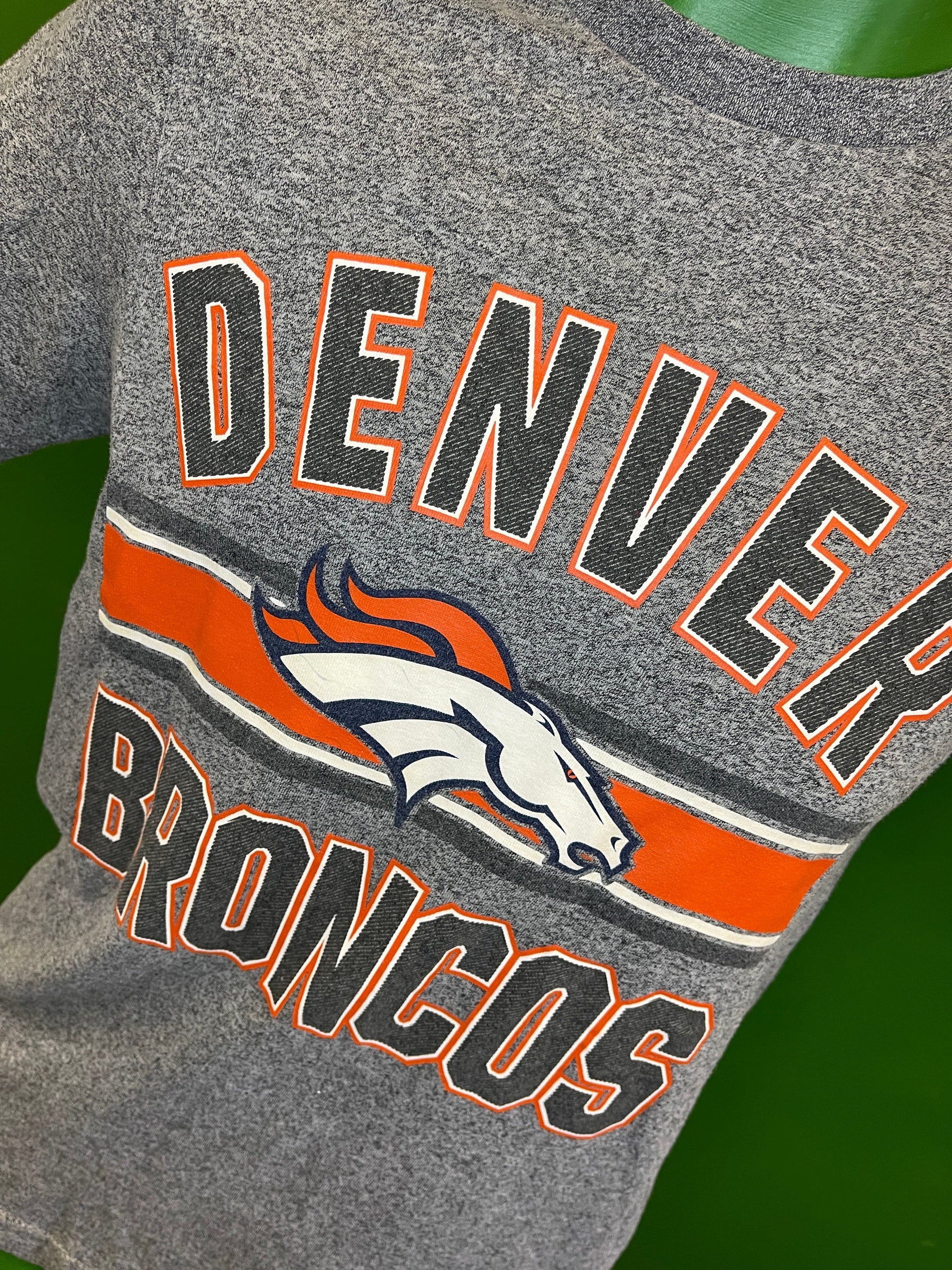 NFL Denver Broncos Heathered Grey T-Shirt Men's Small