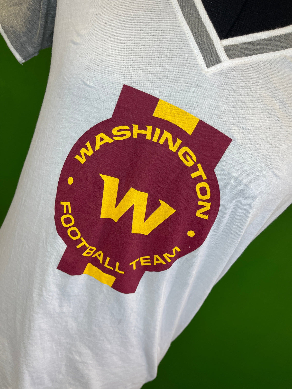 NFL Washington Commanders White V-Neck T-Shirt Women's Small