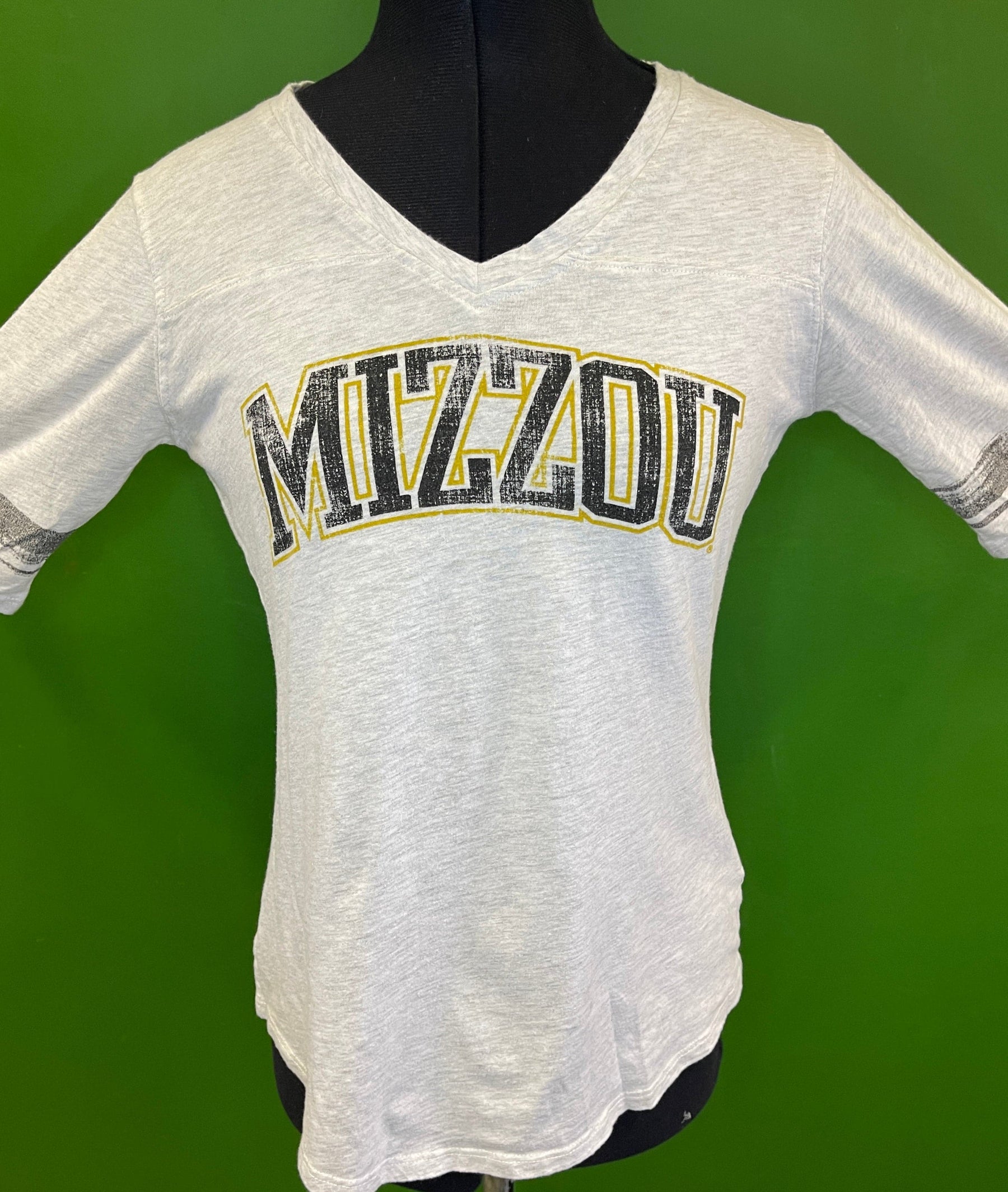 NCAA Missouri Mizzou Tigers V-Neck T-Shirt Women's Small