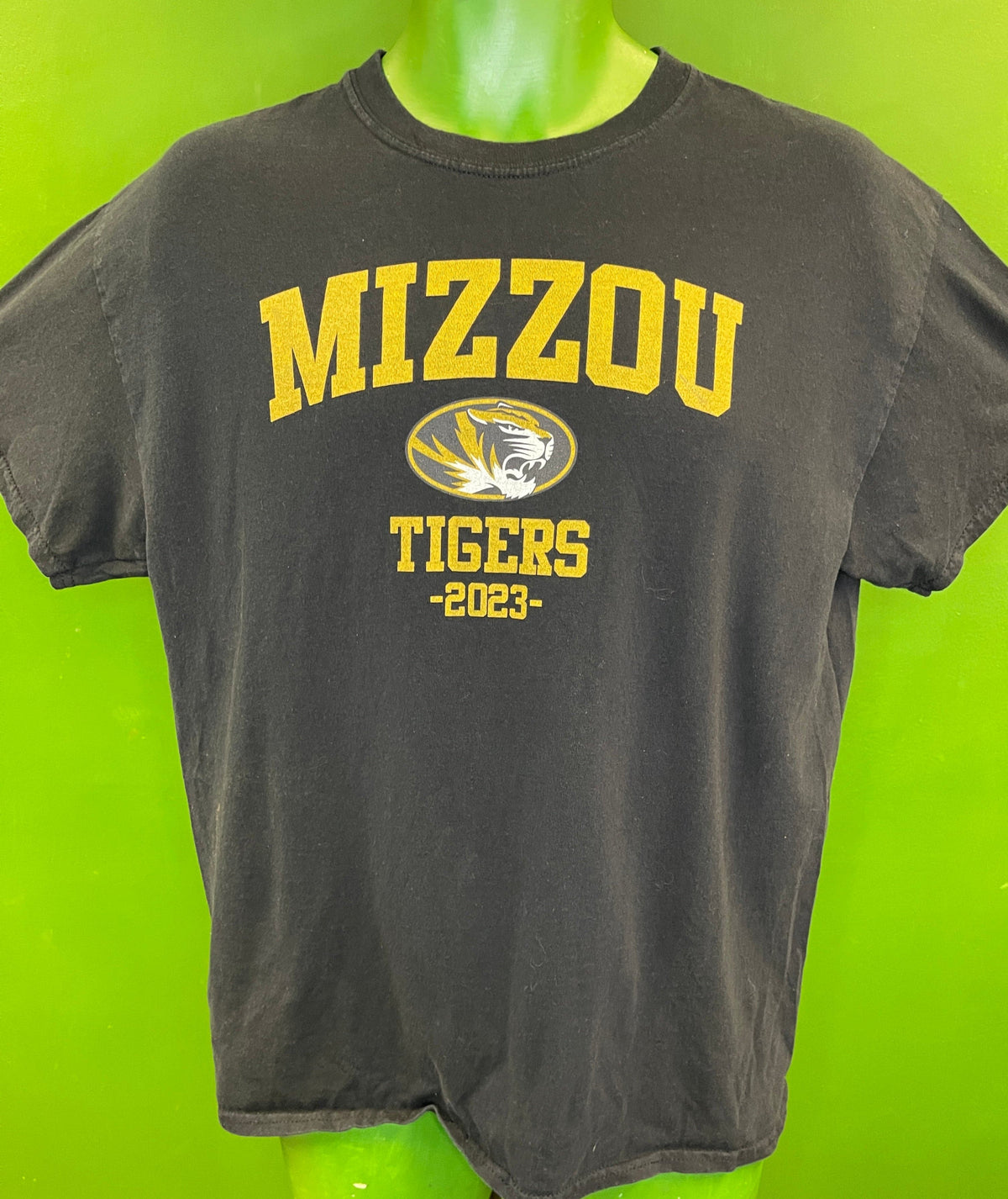 NCAA Missouri Mizzou Tigers Black T-Shirt Men's X-Large