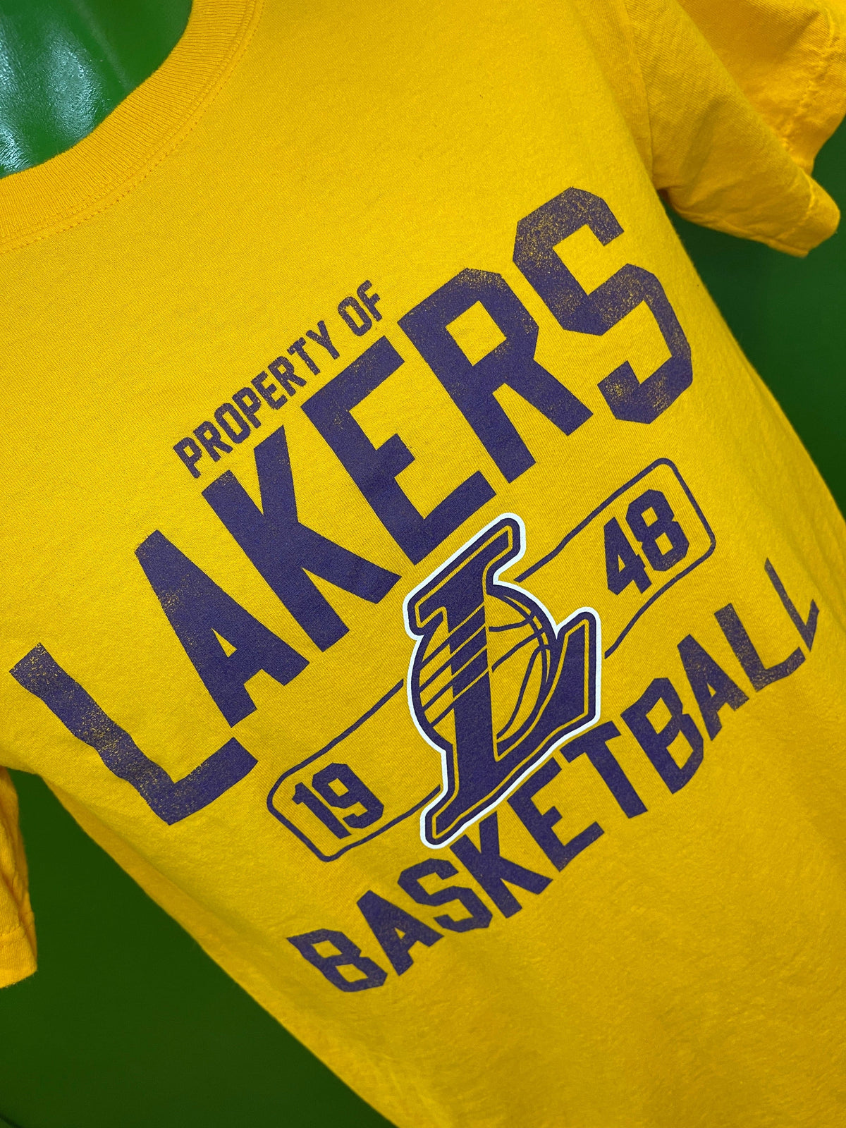 NBA Los Angeles Lakers "Property Of" T-Shirt Men's Small