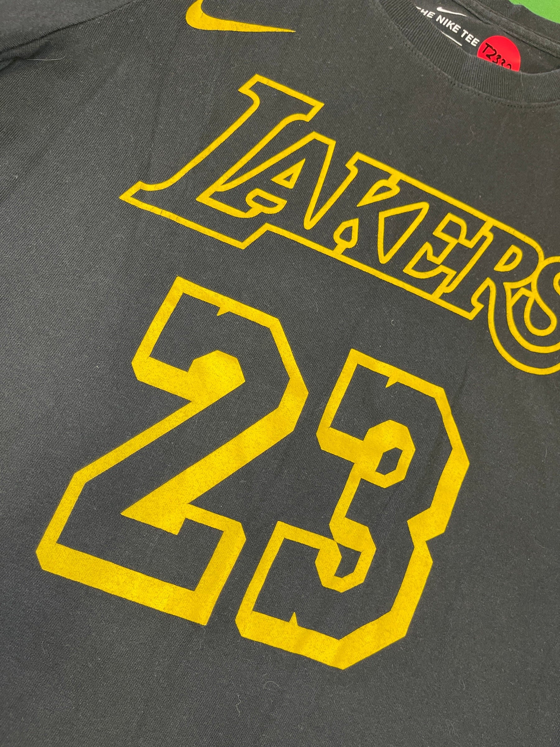 NBA Los Angeles Lakers Lebron James #23 Dri-Fit T-Shirt Youth Small 8