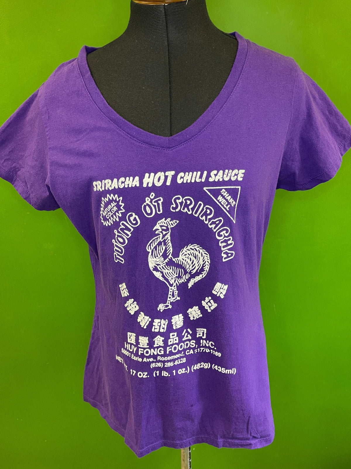 Sriracha Hot Chili Sauce Purple T-Shirt Women's Medium