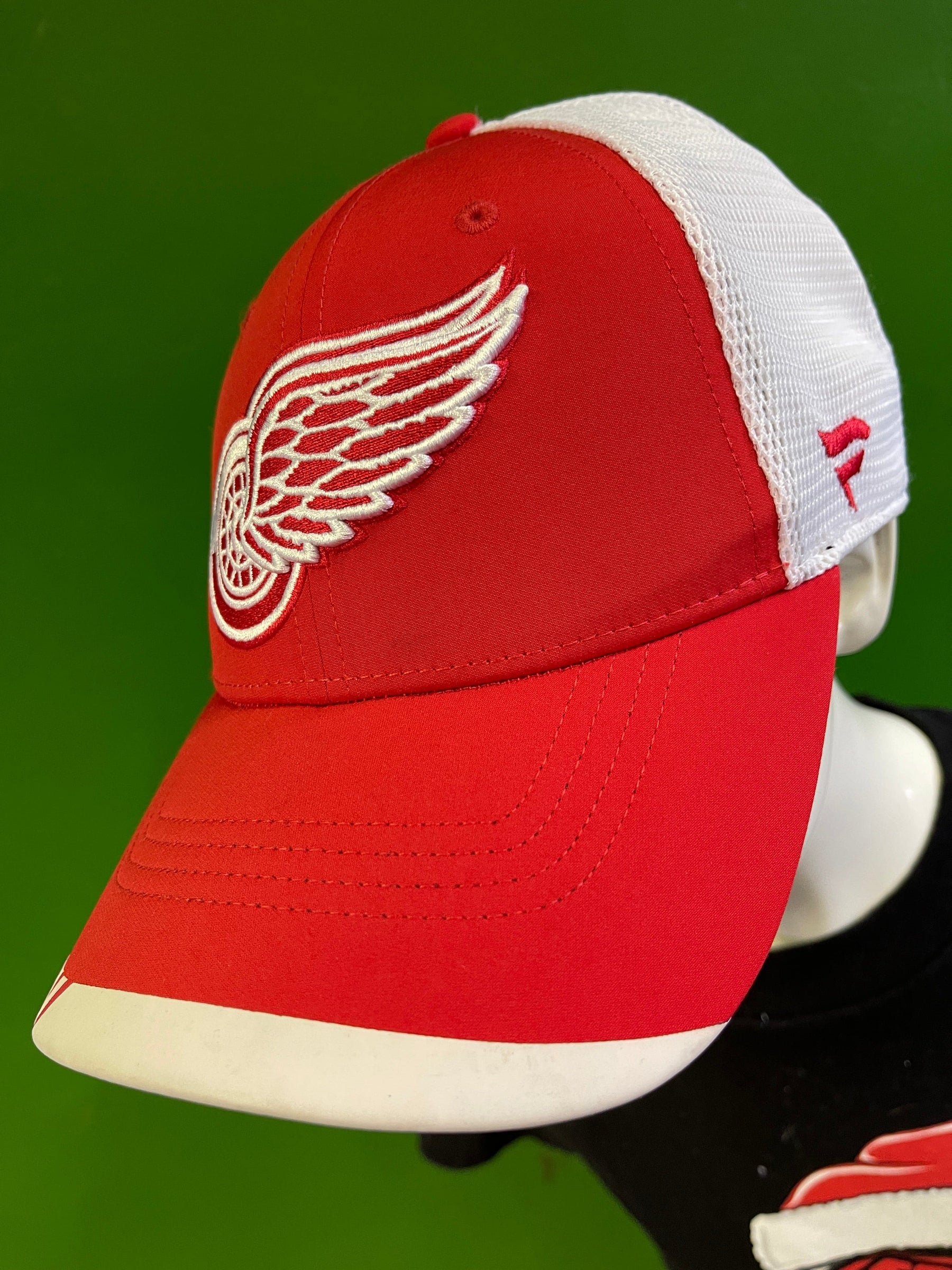 NHL Detroit Red Wings Fanatics Trucker Mesh Hat/Cap Men's OSFM