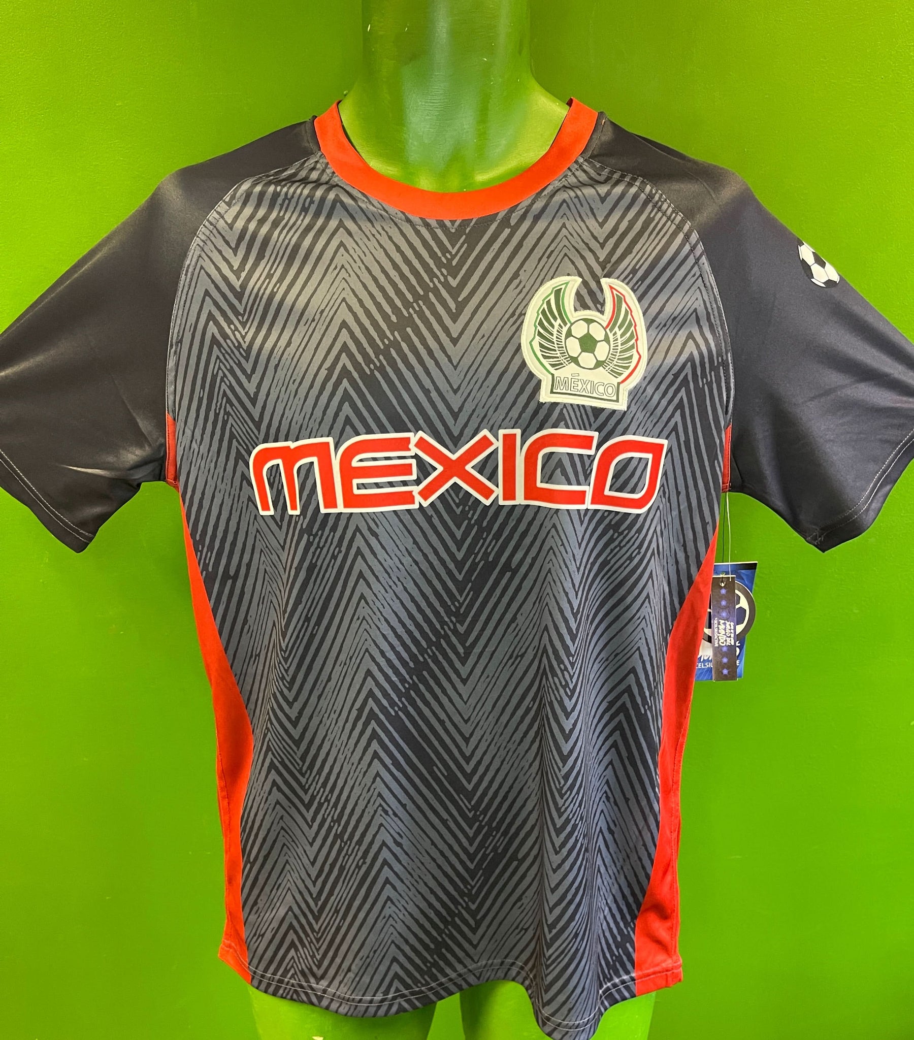 Mexico National Team Football/Soccer Shirt Men's Small NWT