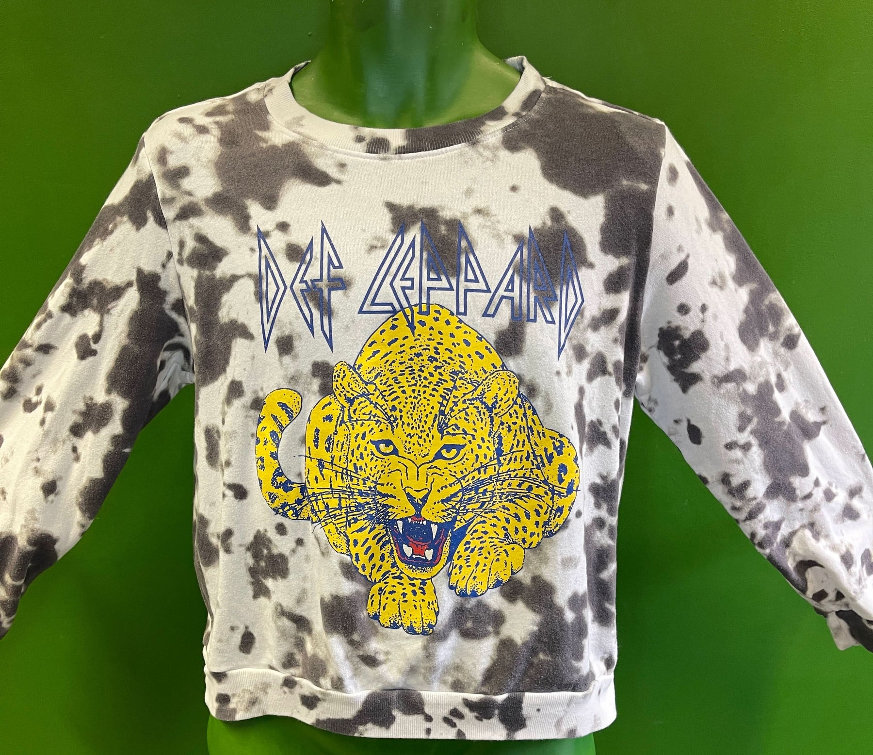 Def Leppard Tie-Dye/Bleached Pullover Sweatshirt Women's Medium