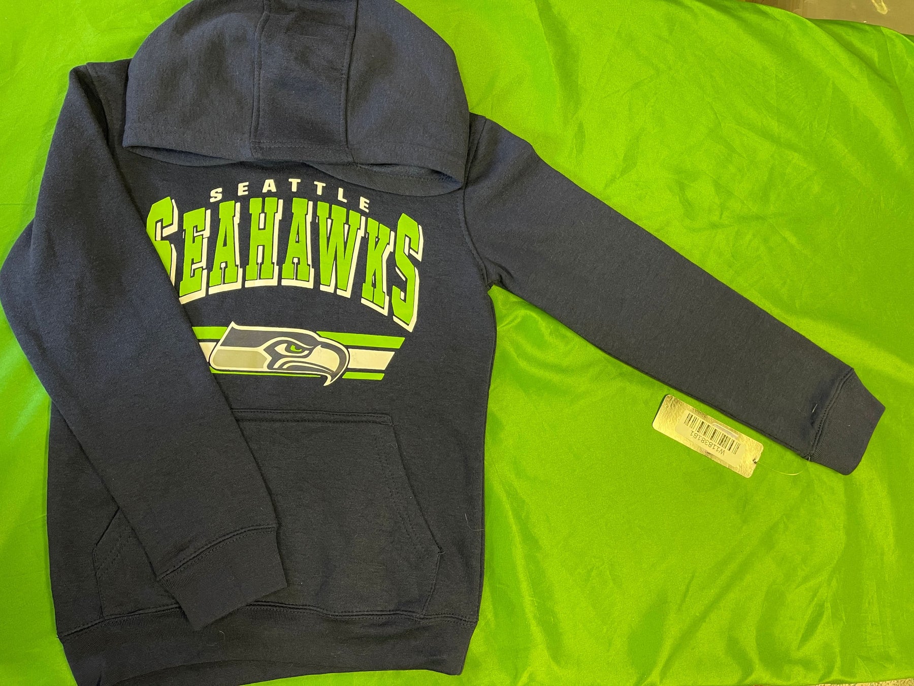 NFL Seattle Seahawks Navy Pullover Hoodie Youth Small NWT