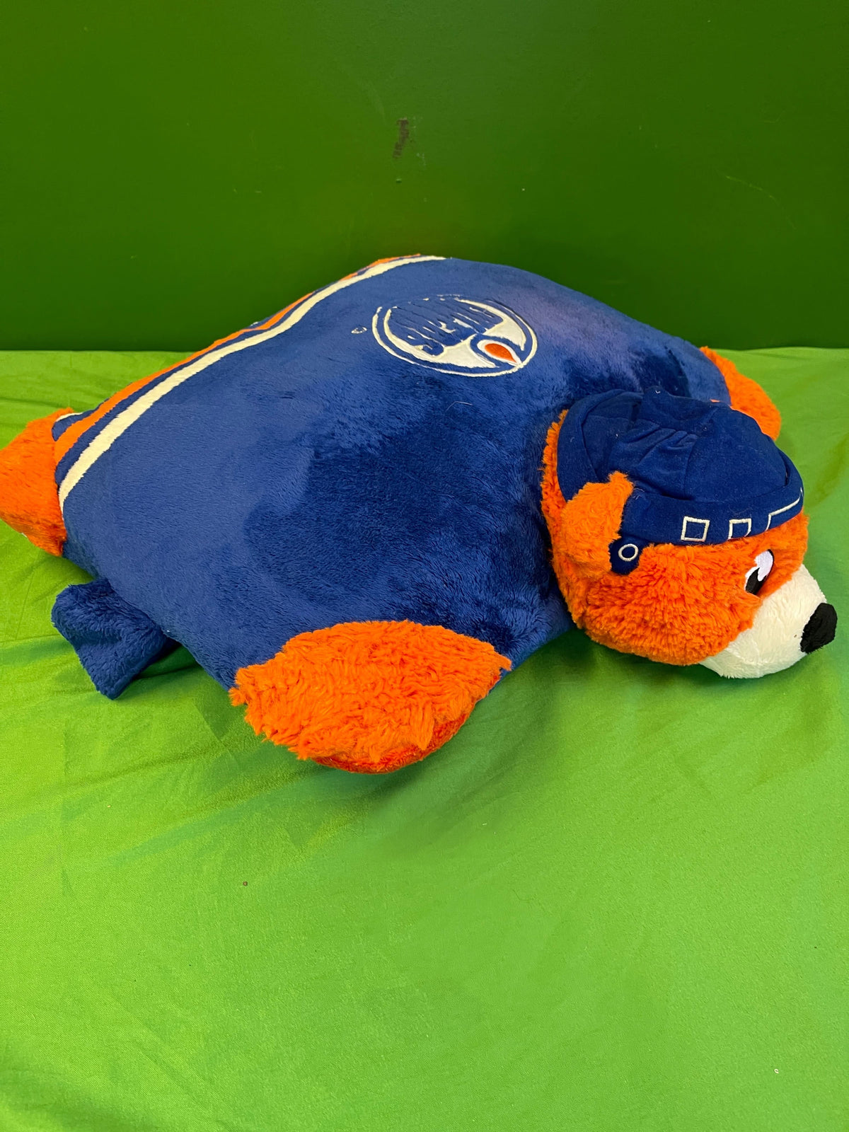 NHL Edmonton Oilers Licenced Cuddly Toy Pillow Pet