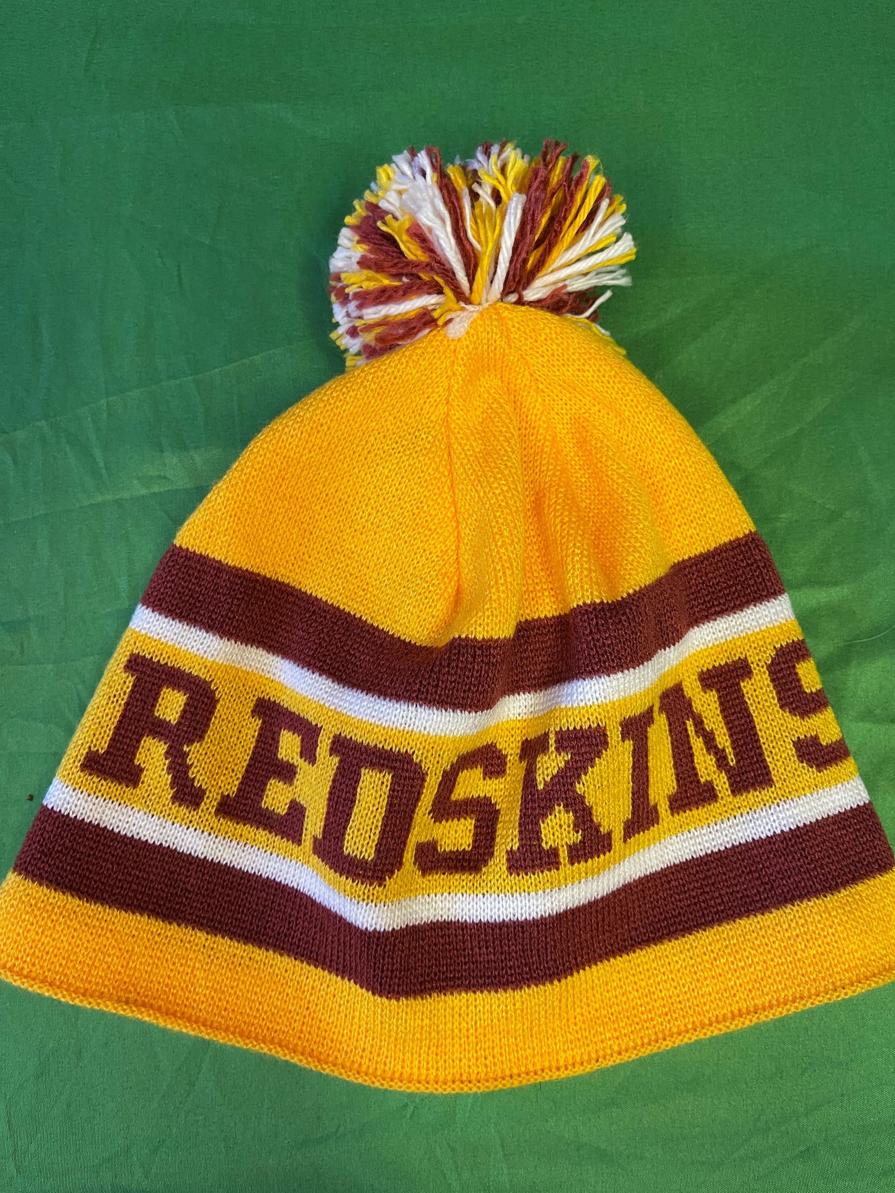 NFL Washington Commanders (Redskins) Woolly Bobble Hat OSFM