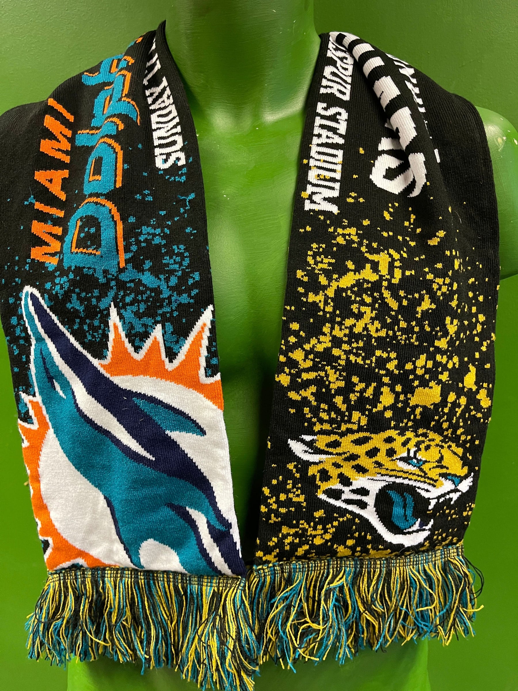 NFL London 2021 Dolphins vs Jaguars Fringed Winter Scarf NWT