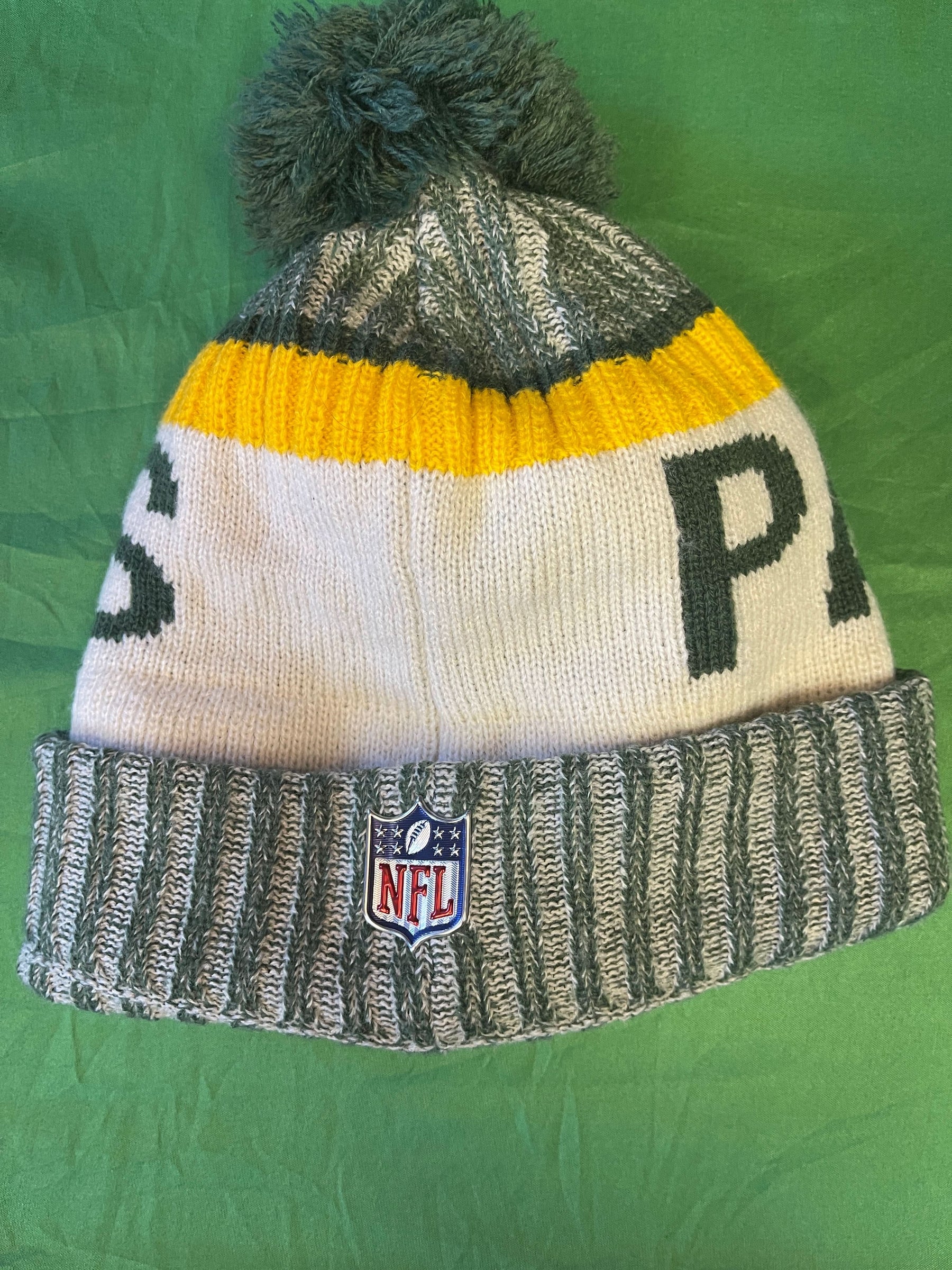 NFL Green Bay Packers New Era Green Woolly Bobble Hat OSFM