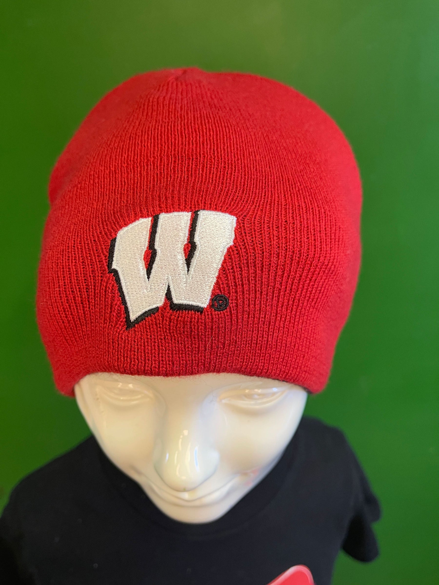 NCAA Wisconsin Badgers Reversible Beanie Hat OSFM