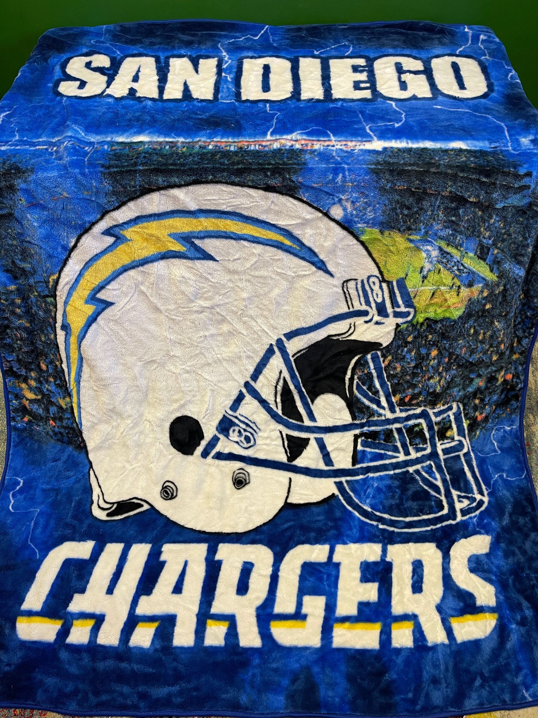 NFL San Diego (Los Angeles) Chargers Plush Throw Blanket