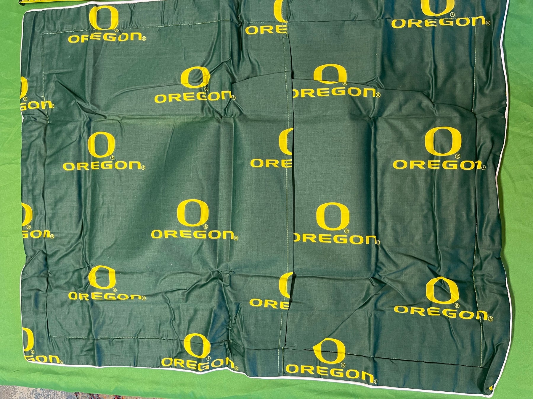 NCAA Oregon Ducks Sateen Standard Pillow Case NWT